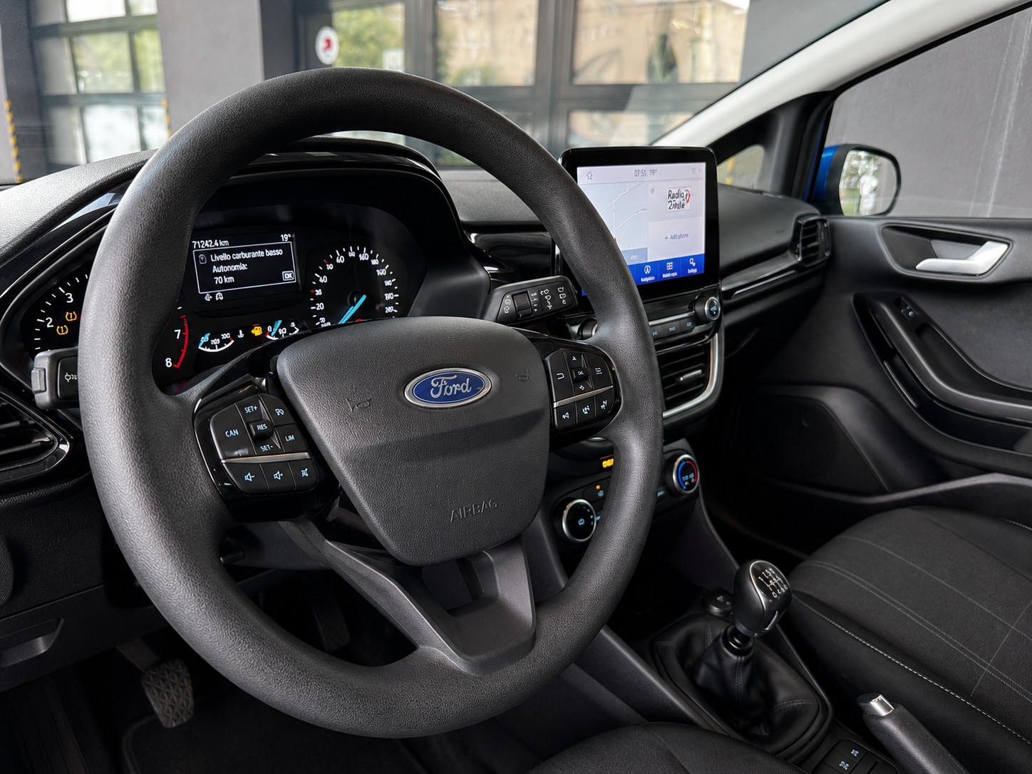 FORD Fiesta 1.0 SCTi Cool & Connect-image-12