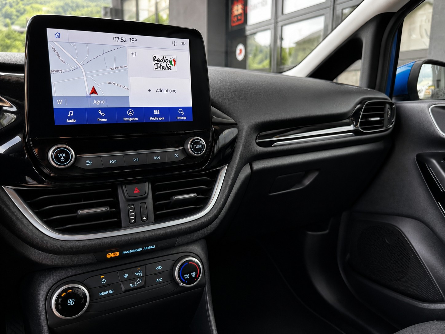 FORD Fiesta 1.0 SCTi Cool & Connect-image-14