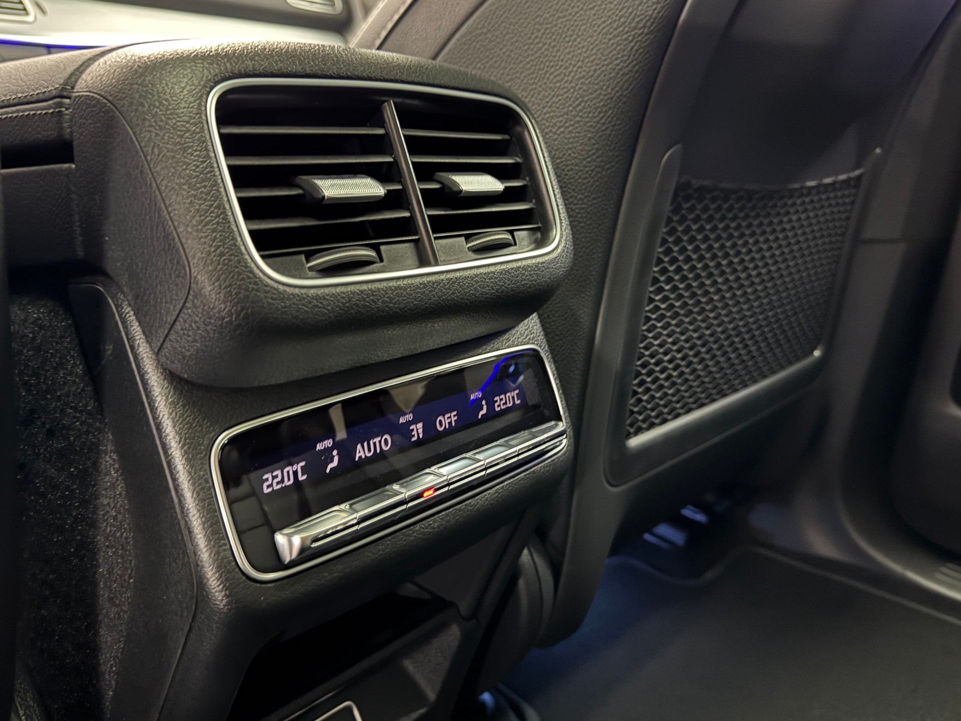 MERCEDES-BENZ GLE 450 d 4Matic-image-10