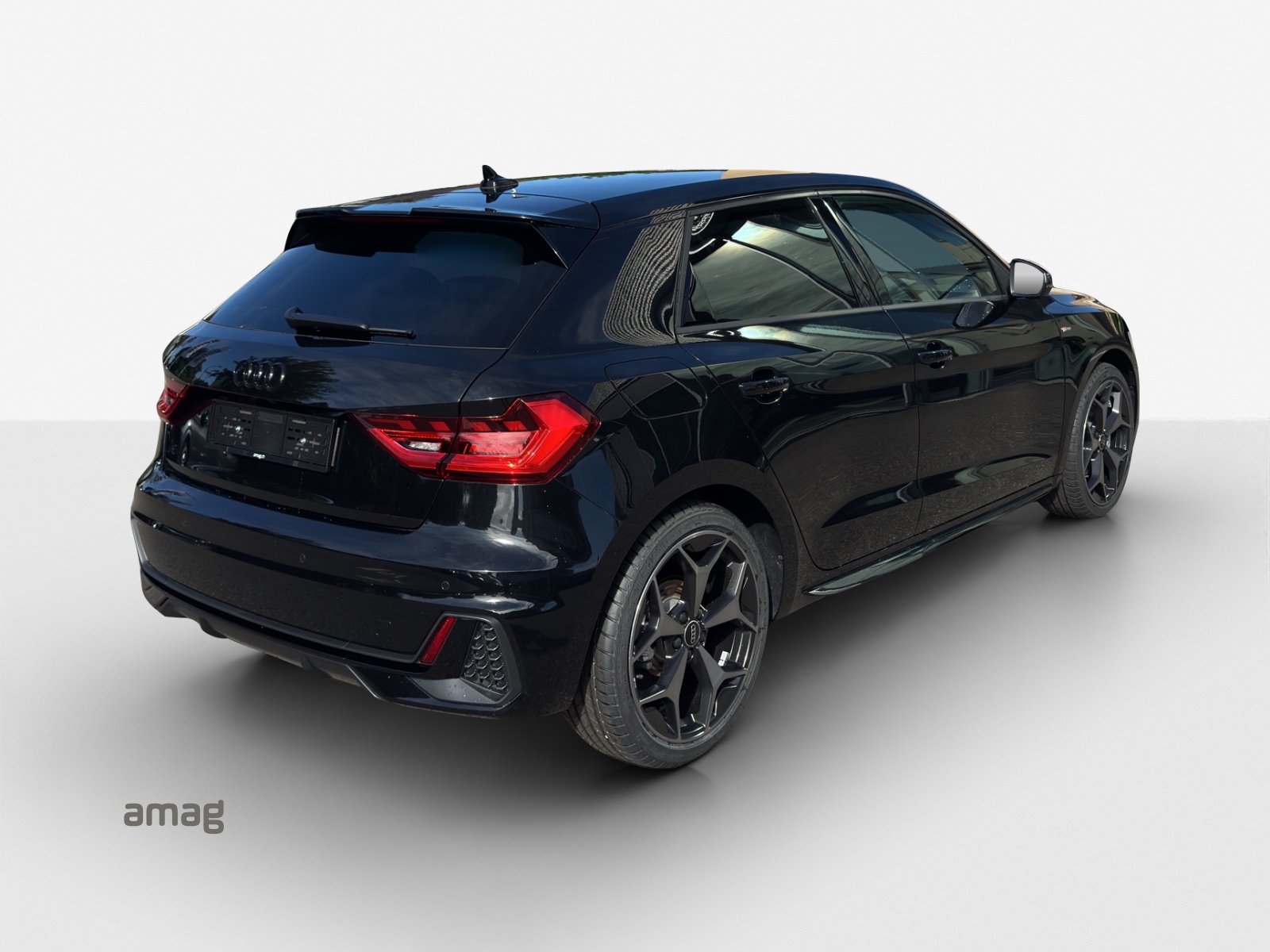 AUDI A1 Sportback 30 TFSI S Line Attraction S-tronic-image-4