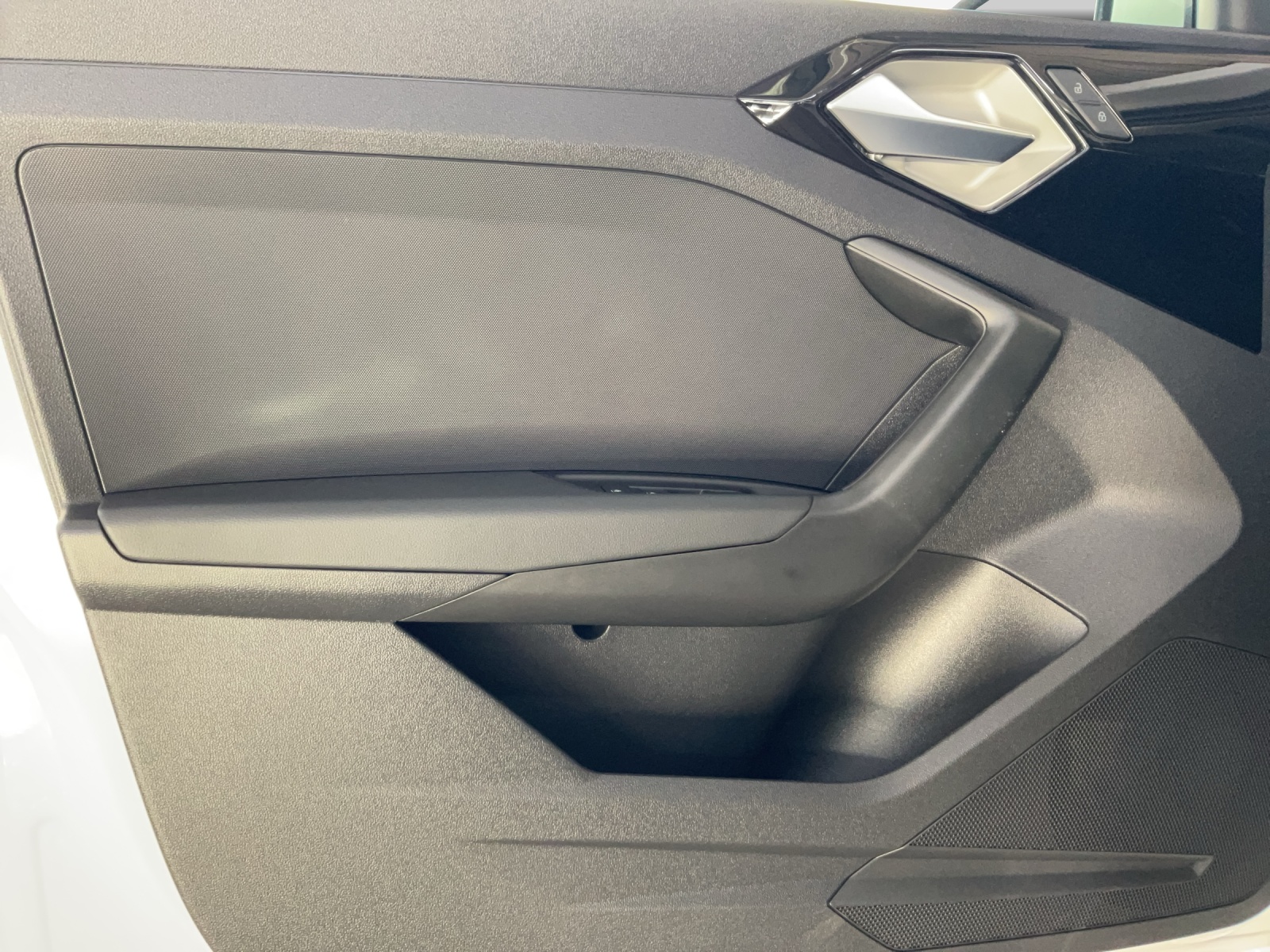 AUDI A1 Sportback 30 TFSI Attraction S-tronic-image-14