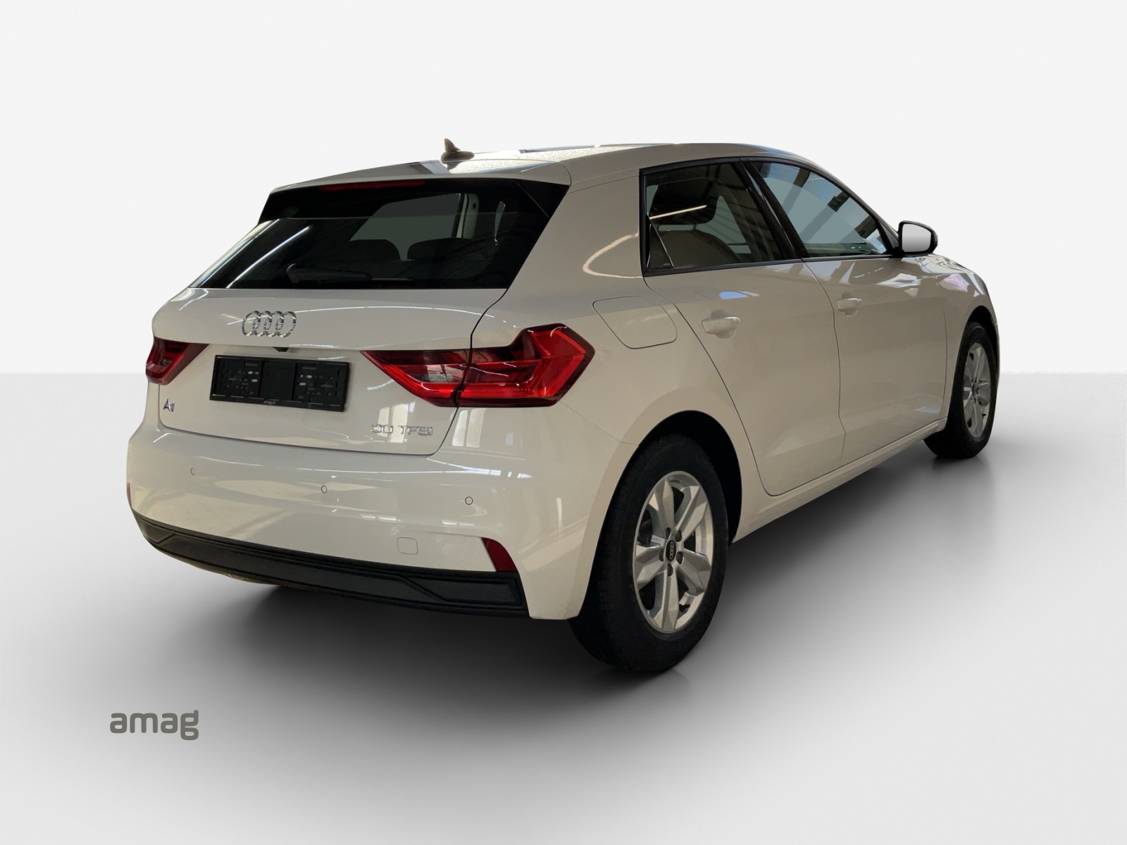 AUDI A1 Sportback 30 TFSI Attraction S-tronic-image-4