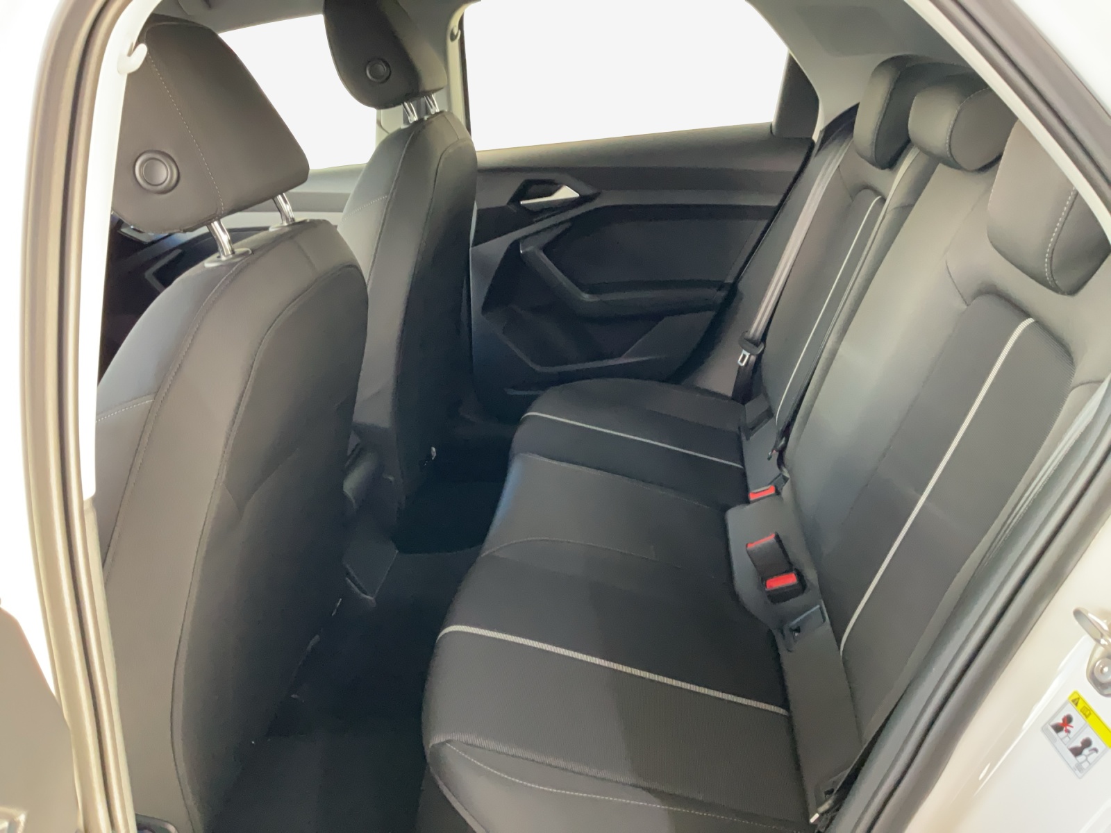 AUDI A1 Sportback 30 TFSI Attraction S-tronic-image-11