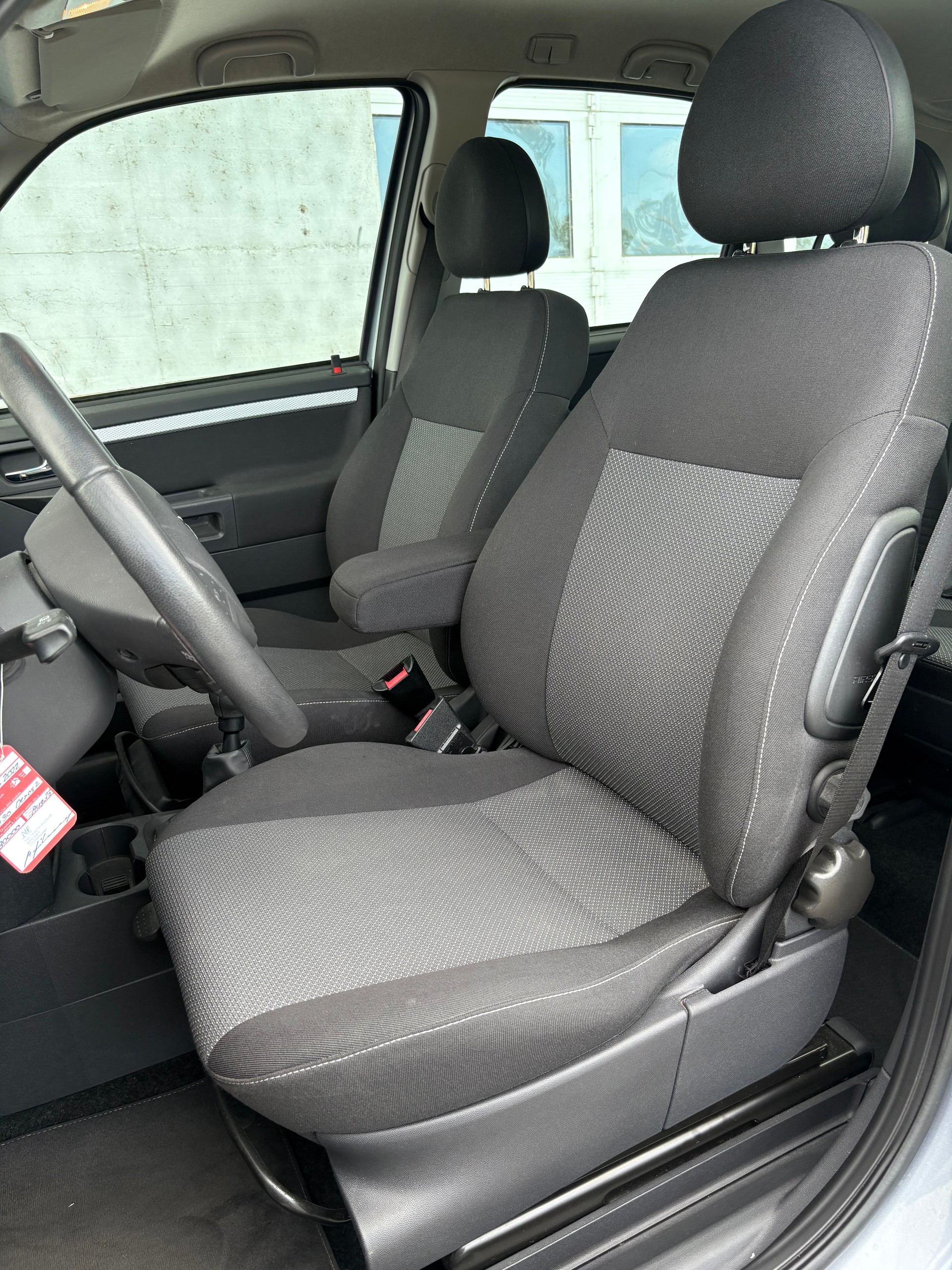 OPEL Meriva 1.6i-16 TP Cosmo-image-8