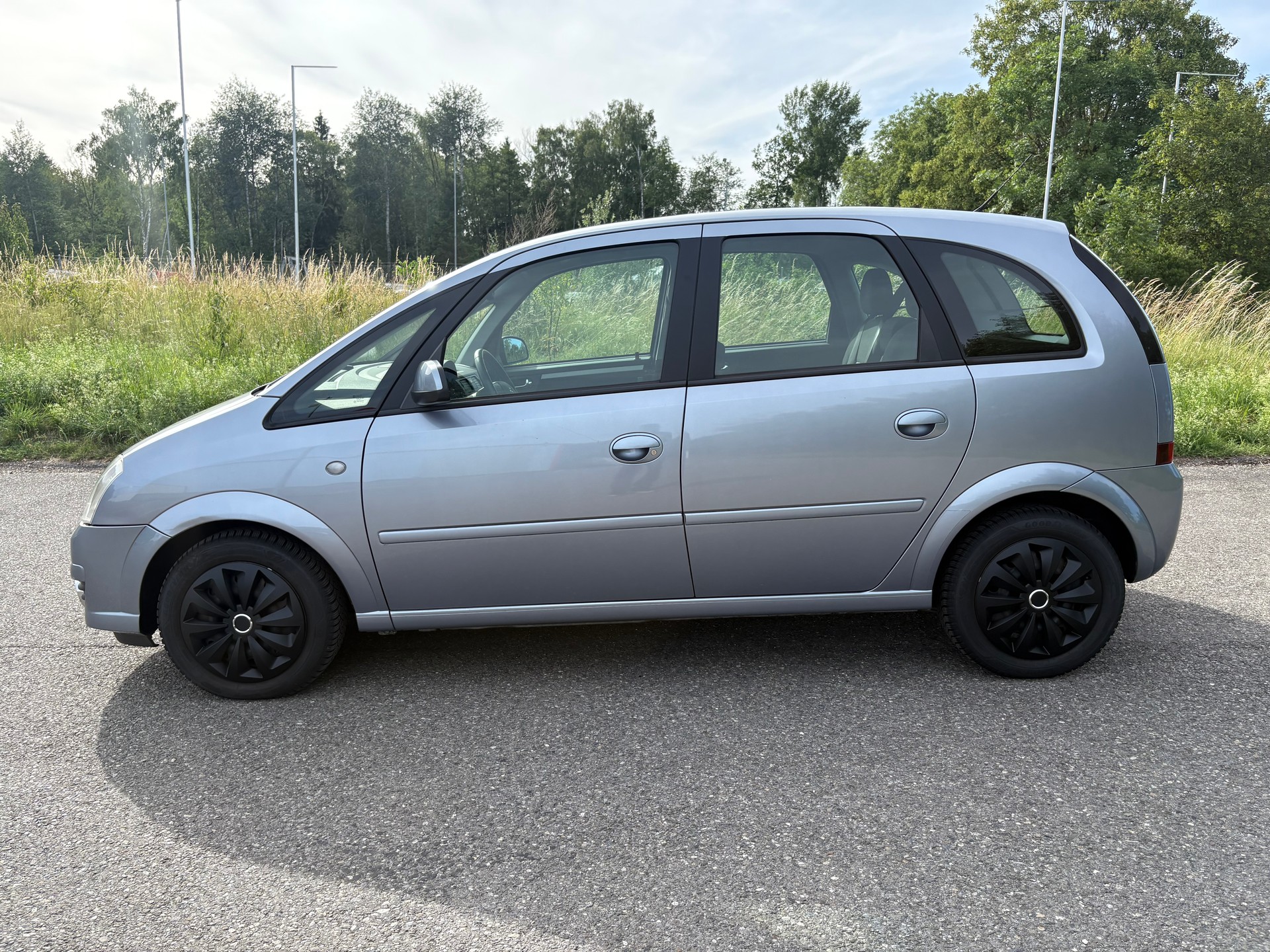 OPEL Meriva 1.6i-16 TP Cosmo-image-3