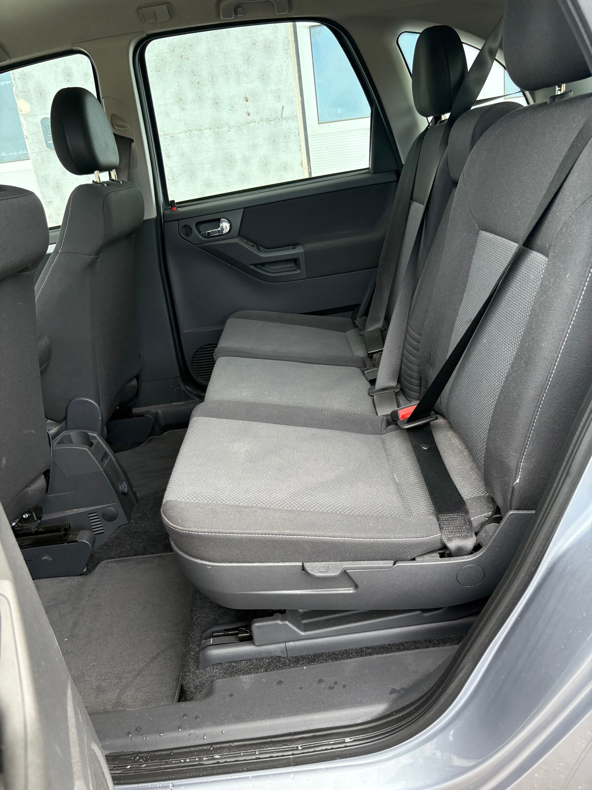 OPEL Meriva 1.6i-16 TP Cosmo-image-9