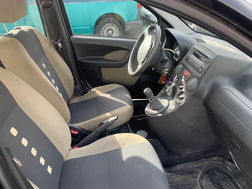 FIAT Panda 1.3 16V JTD Climbing 4x4-image-8