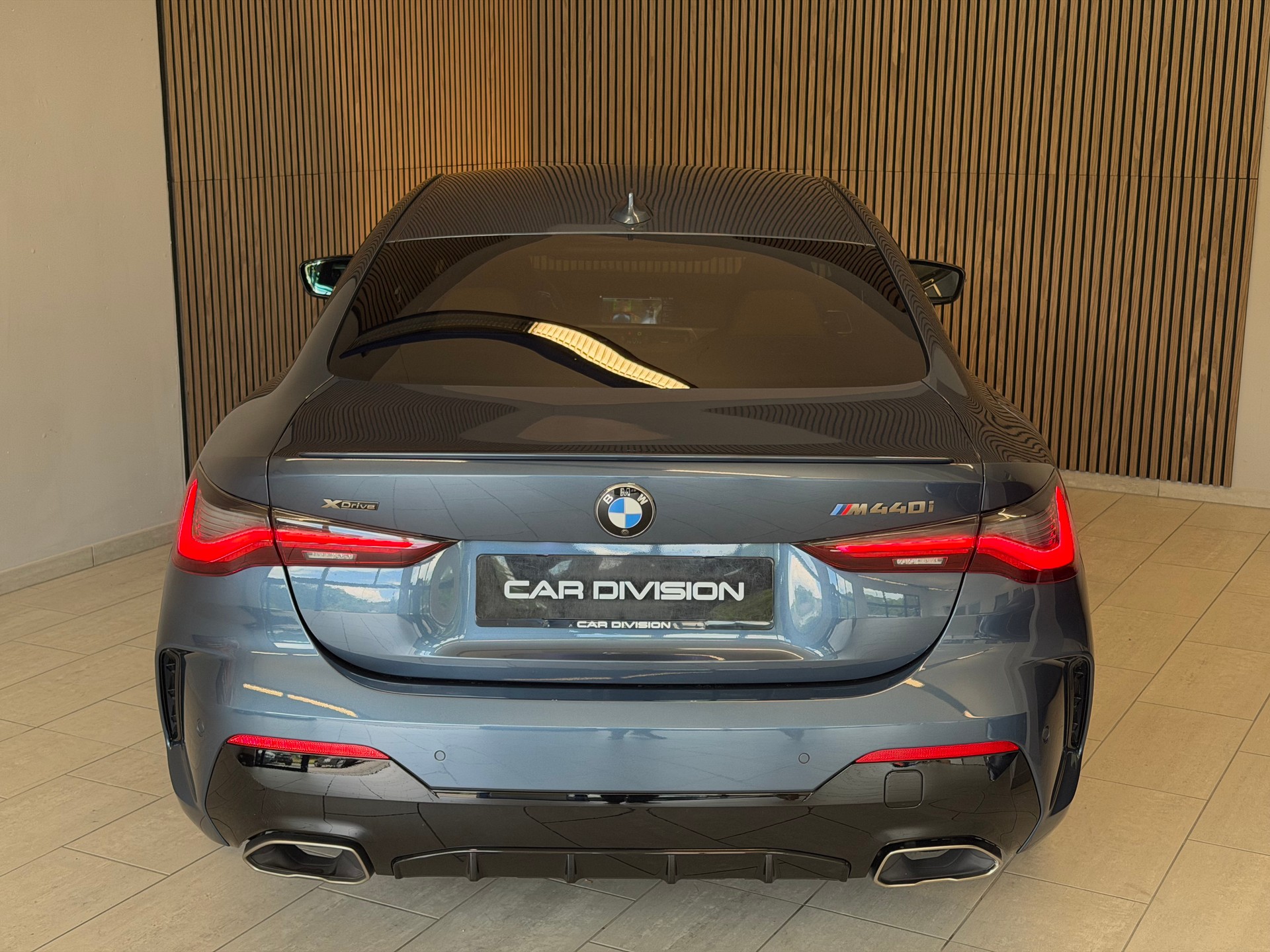 BMW M440i xDrive 48V Coupé Steptronic-image-9