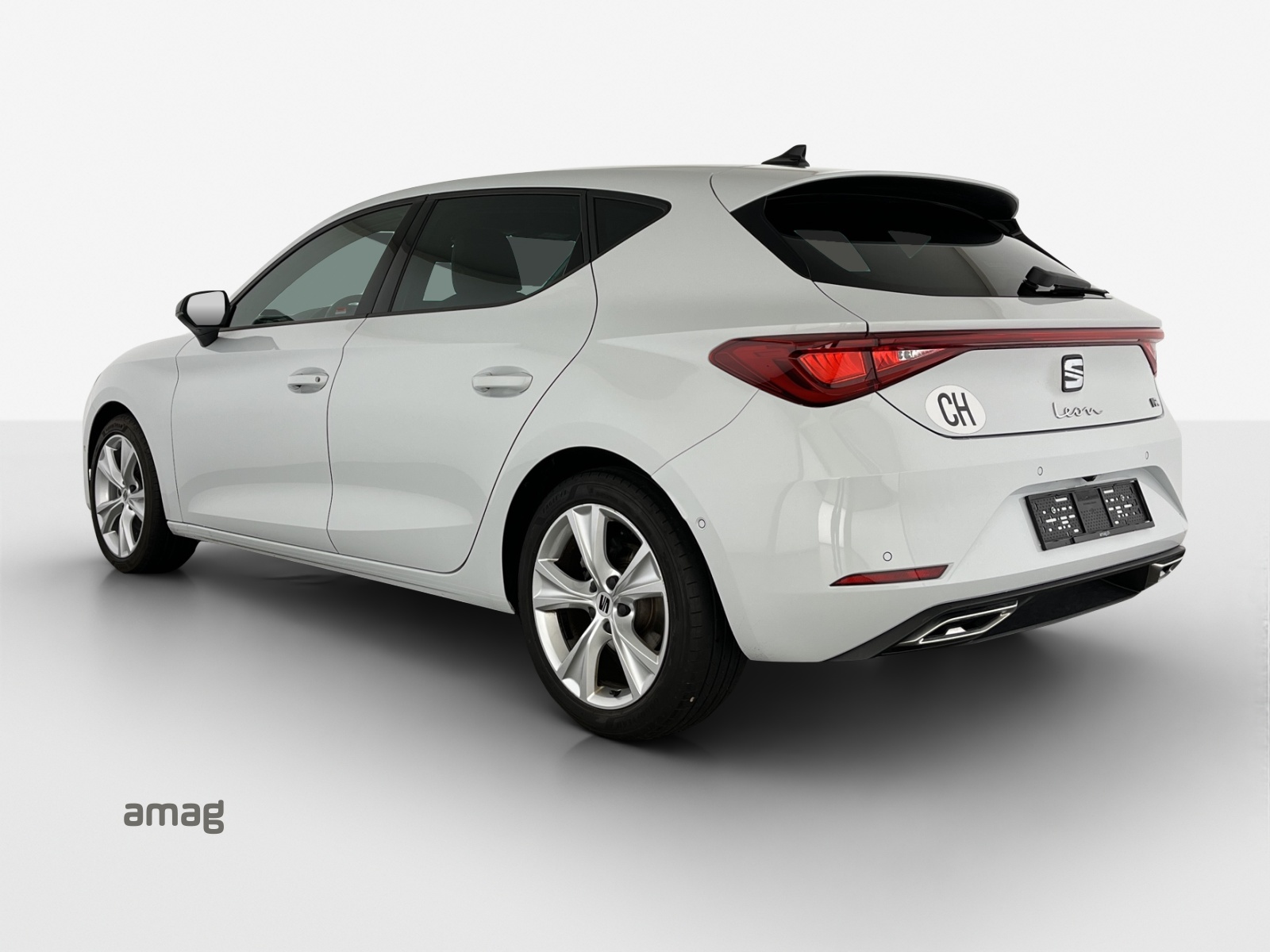 SEAT Leon 1.5 eTSI mHEV DSG FR-image-2