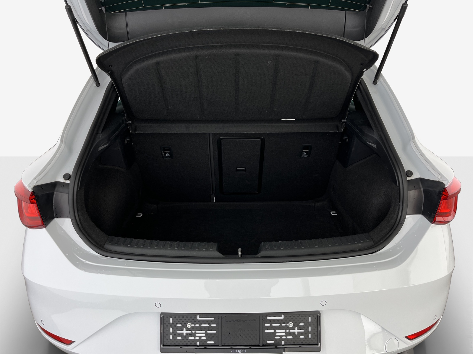 SEAT Leon 1.5 eTSI mHEV DSG FR-image-12