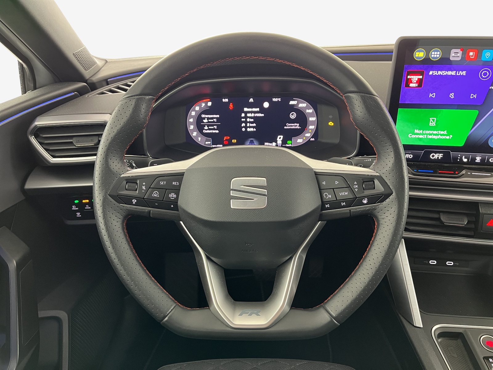 SEAT Leon 1.5 eTSI mHEV DSG FR-image-9