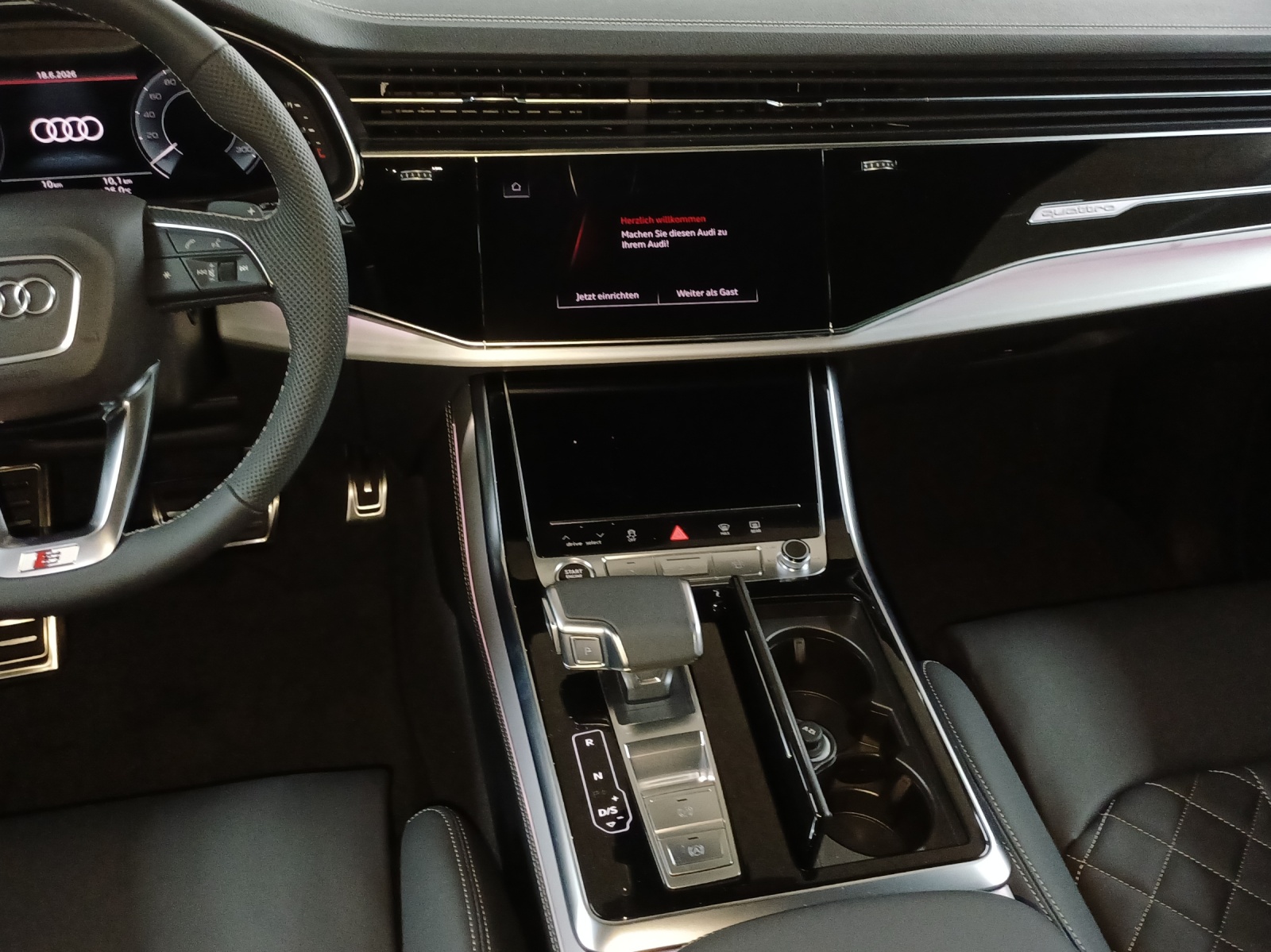 AUDI Q8 SUV TFSI e quattro 290 kW Attraction tiptronic-image-10
