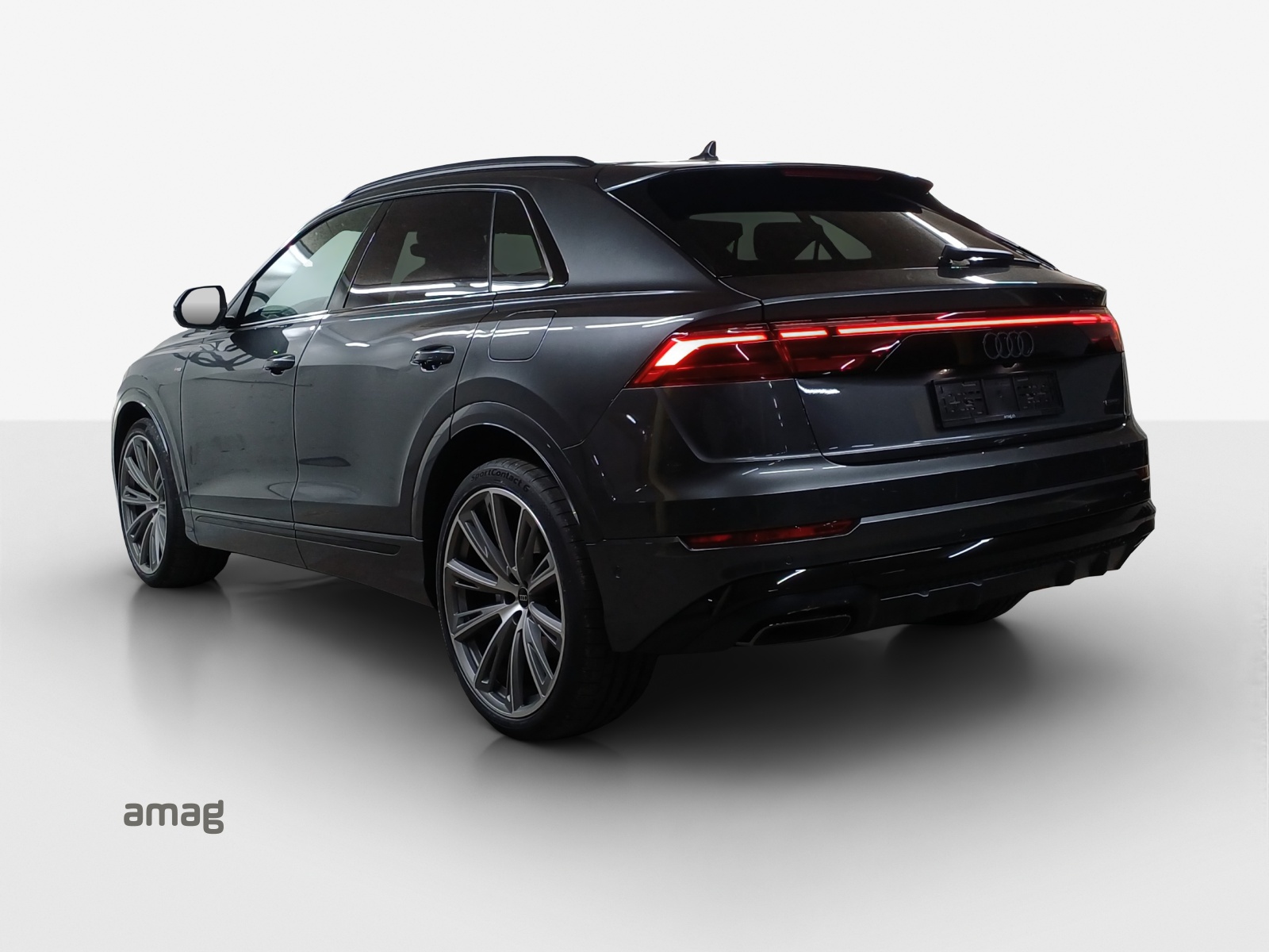 AUDI Q8 SUV TFSI e quattro 290 kW Attraction tiptronic-image-2