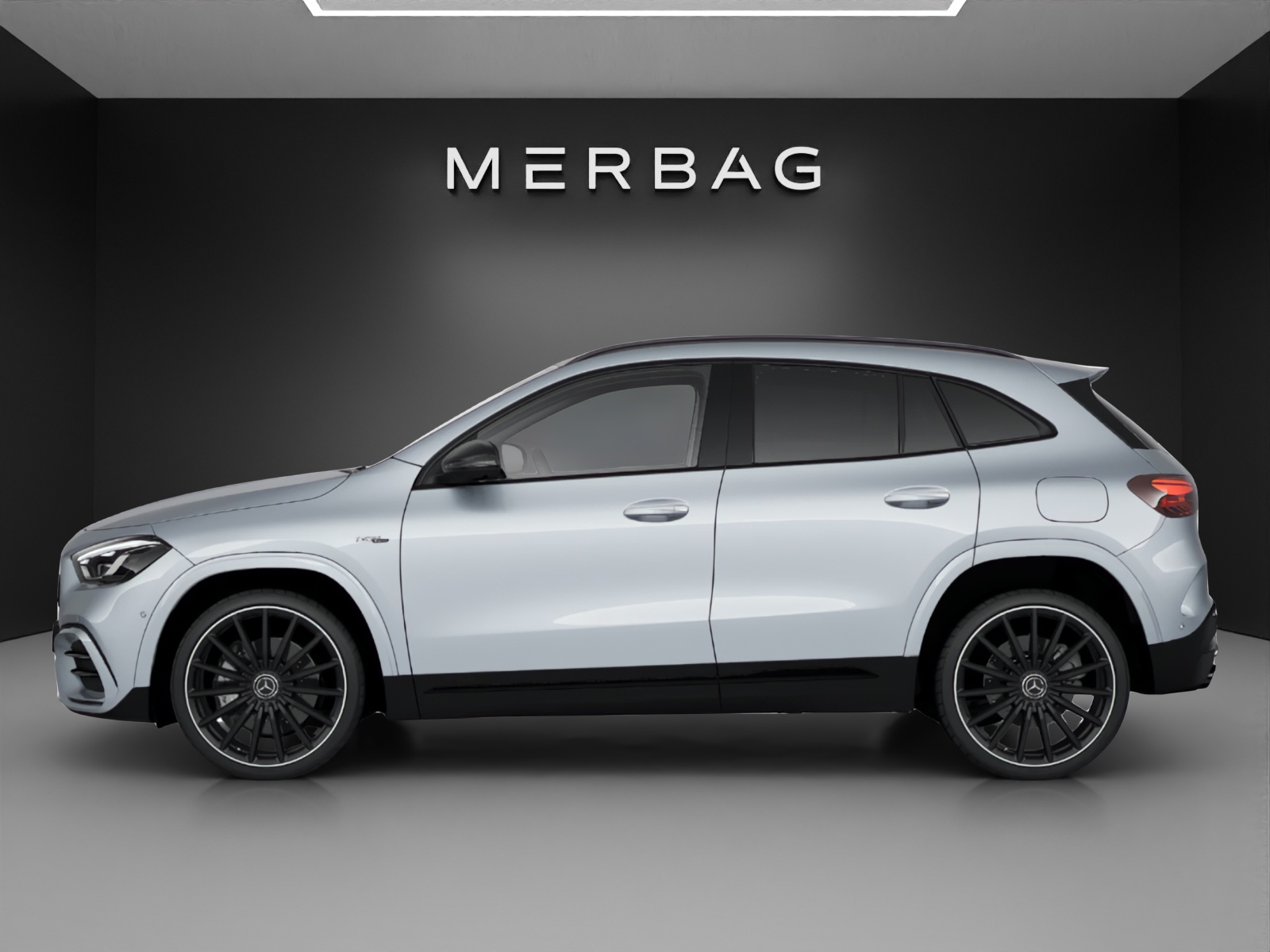 MERCEDES-BENZ GLA AMG 35 4Matic 8G-DCT-image-4