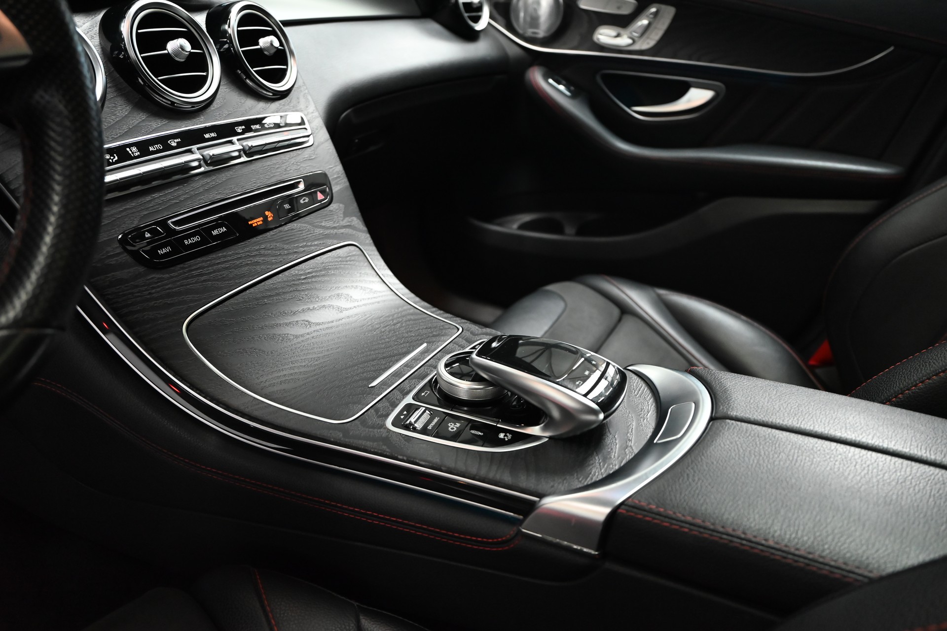 MERCEDES-BENZ GLC Coupé 43 AMG 4Matic 9G-Tronic-image-12