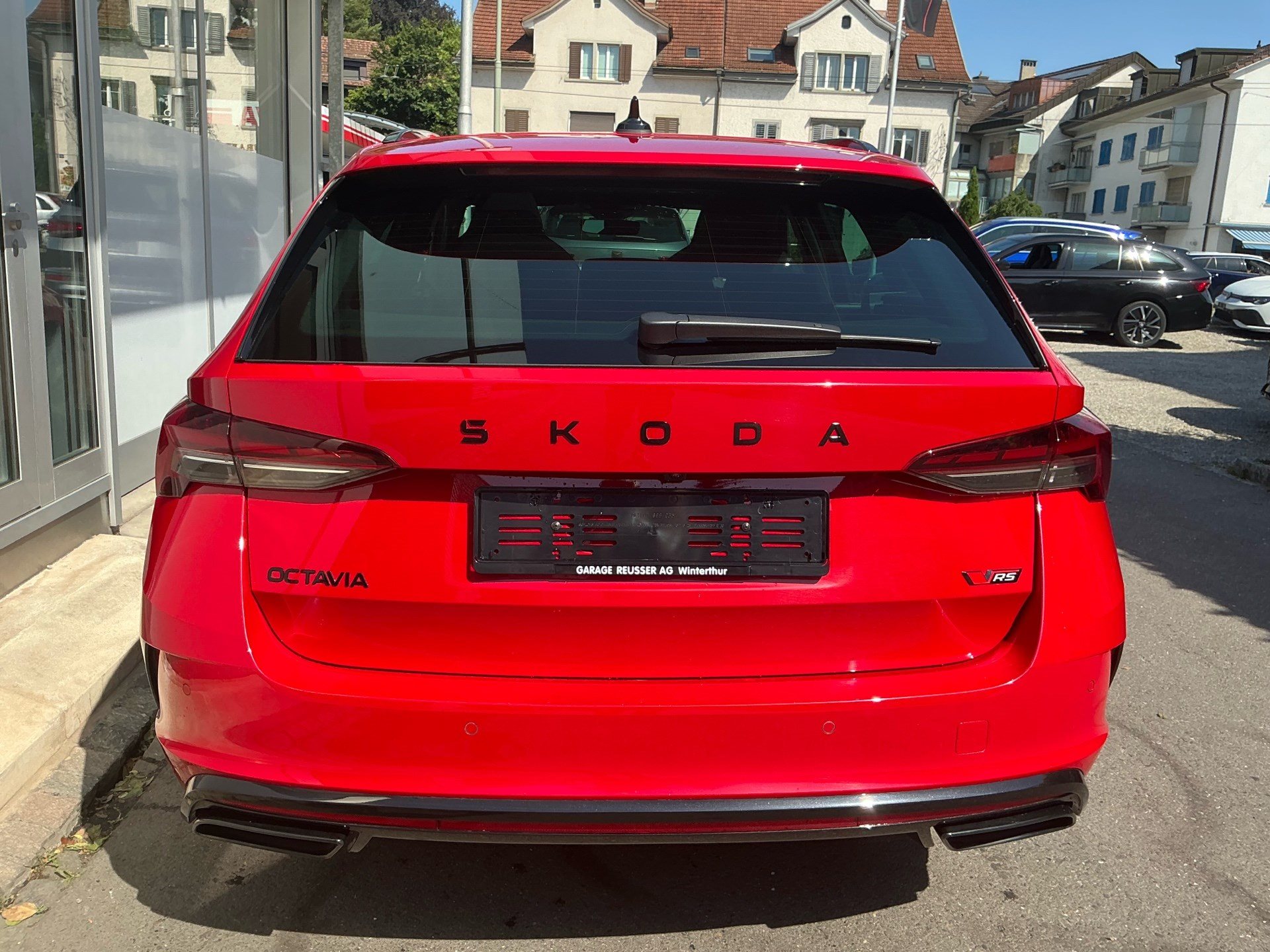 SKODA Octavia Combi 2.0 TSI RS *** 265 PS *** NEUSTES MODELL ***-image-4