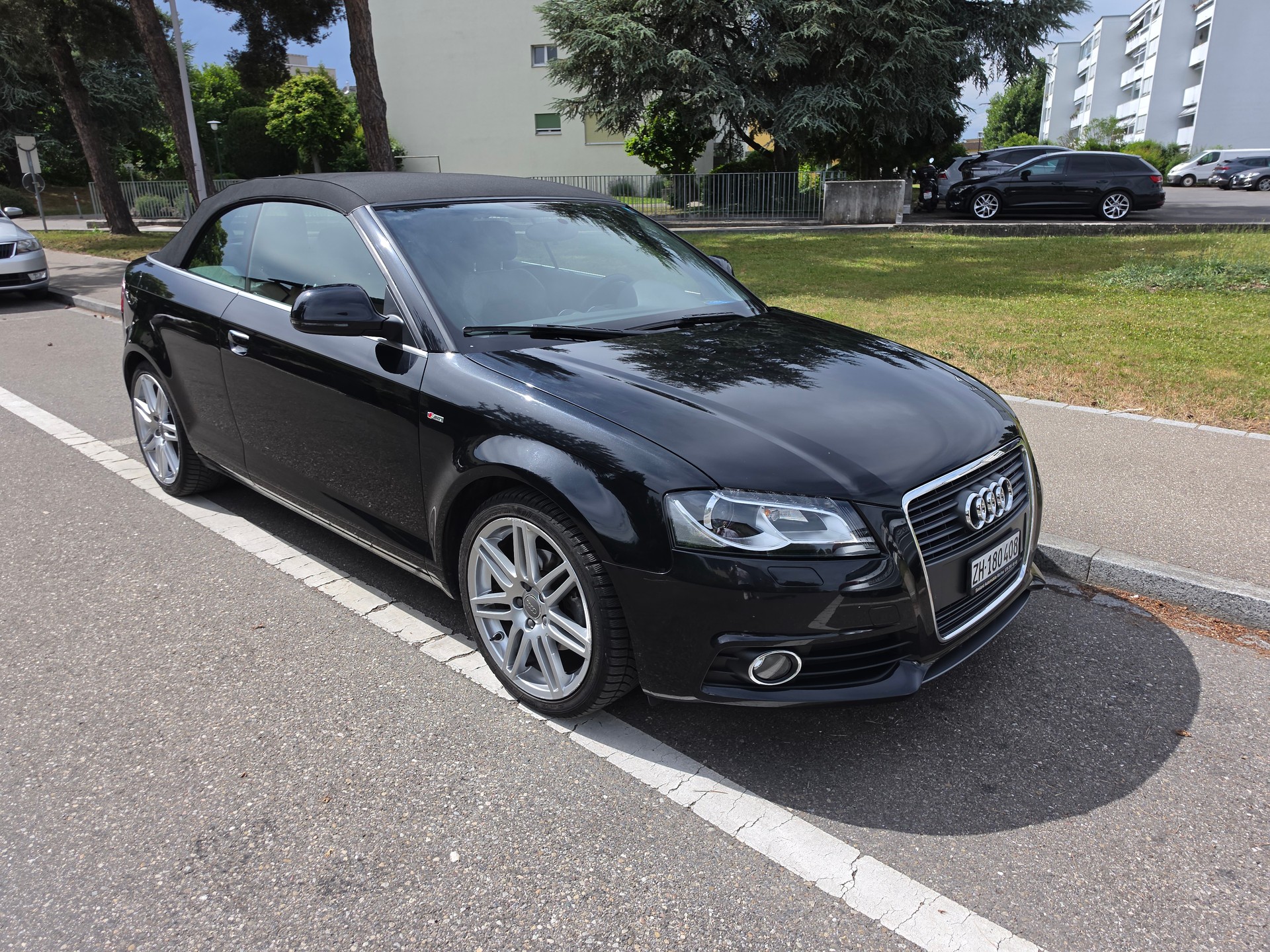 AUDI 1.8 16V T FSI Style-image-1