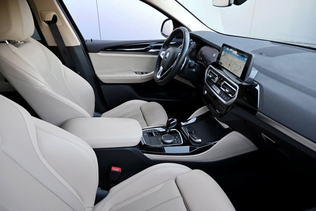 BMW X4 xDrive 48V 20d Steptronic Facelift-image-4