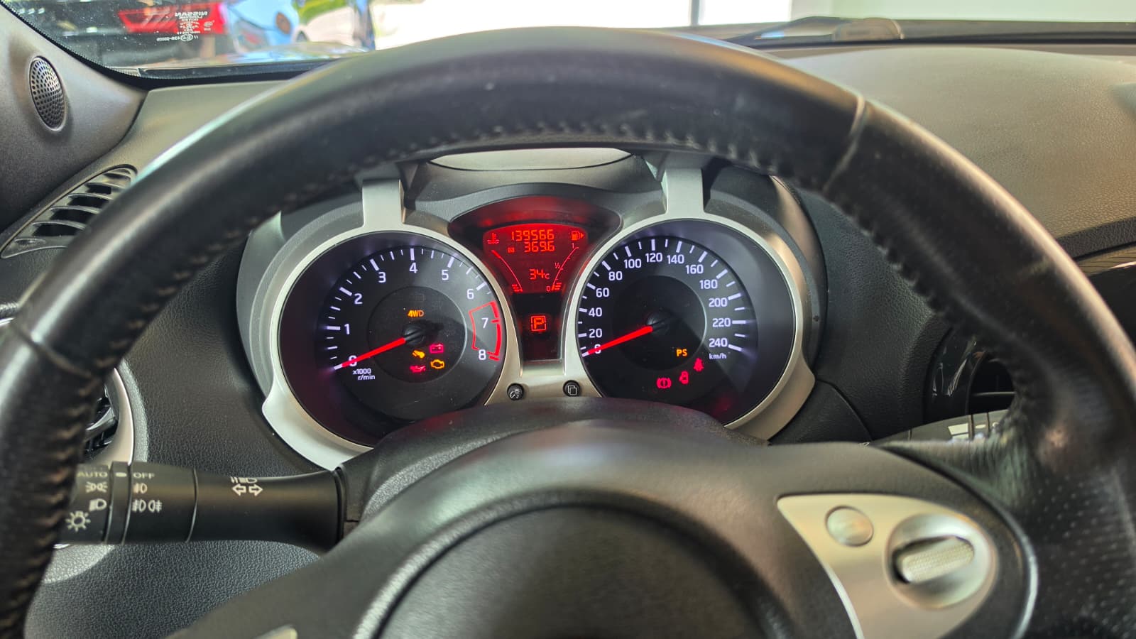 NISSAN Juke 1.6 4WD FRISCH AB MFK-image-8