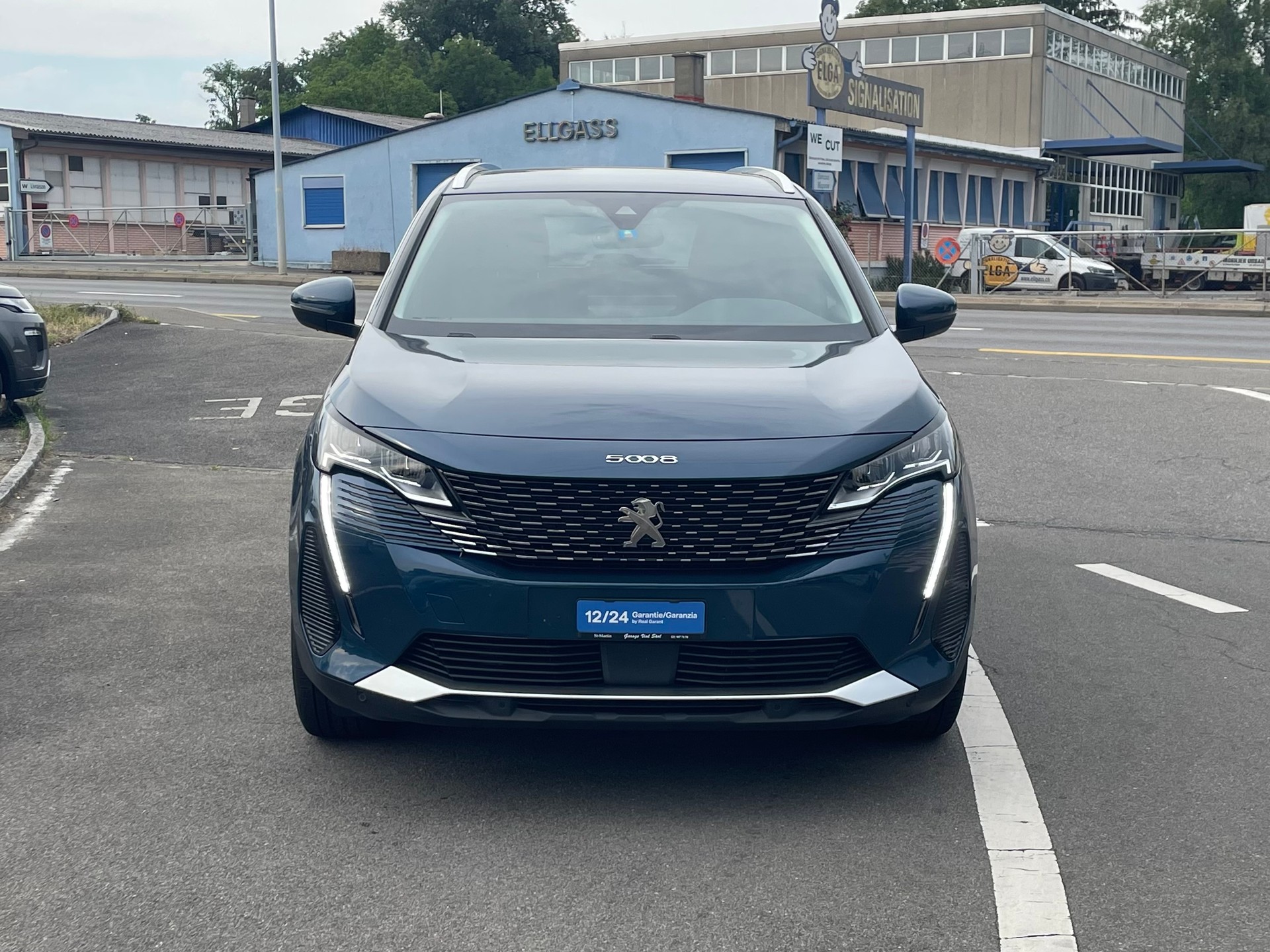 PEUGEOT 5008 1.5 BlueHDi Active-image-1
