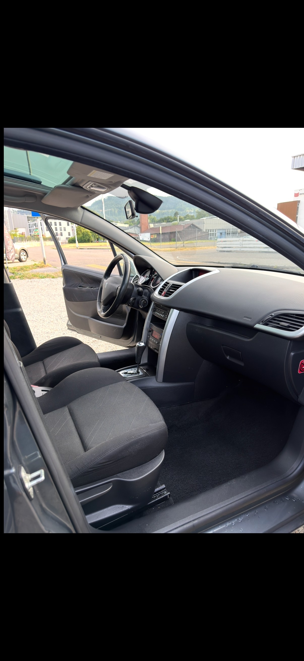 PEUGEOT 207 SW 1.6 16V Sport Automatic-image-11