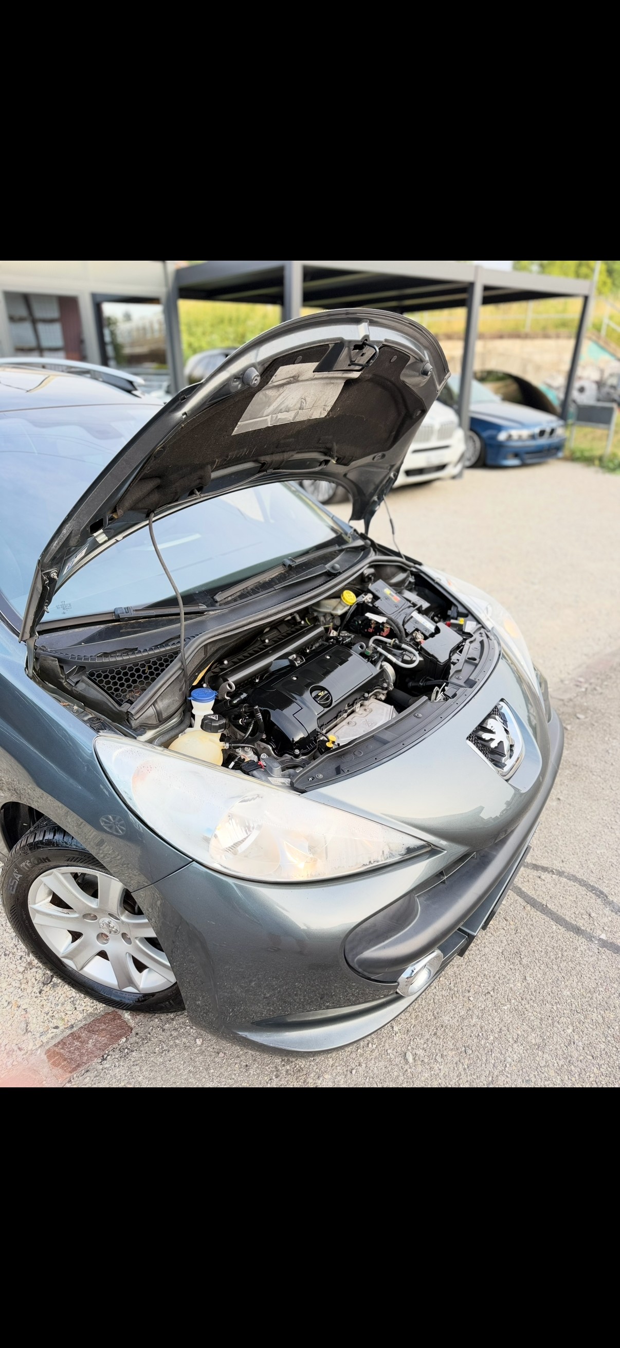 PEUGEOT 207 SW 1.6 16V Sport Automatic-image-13