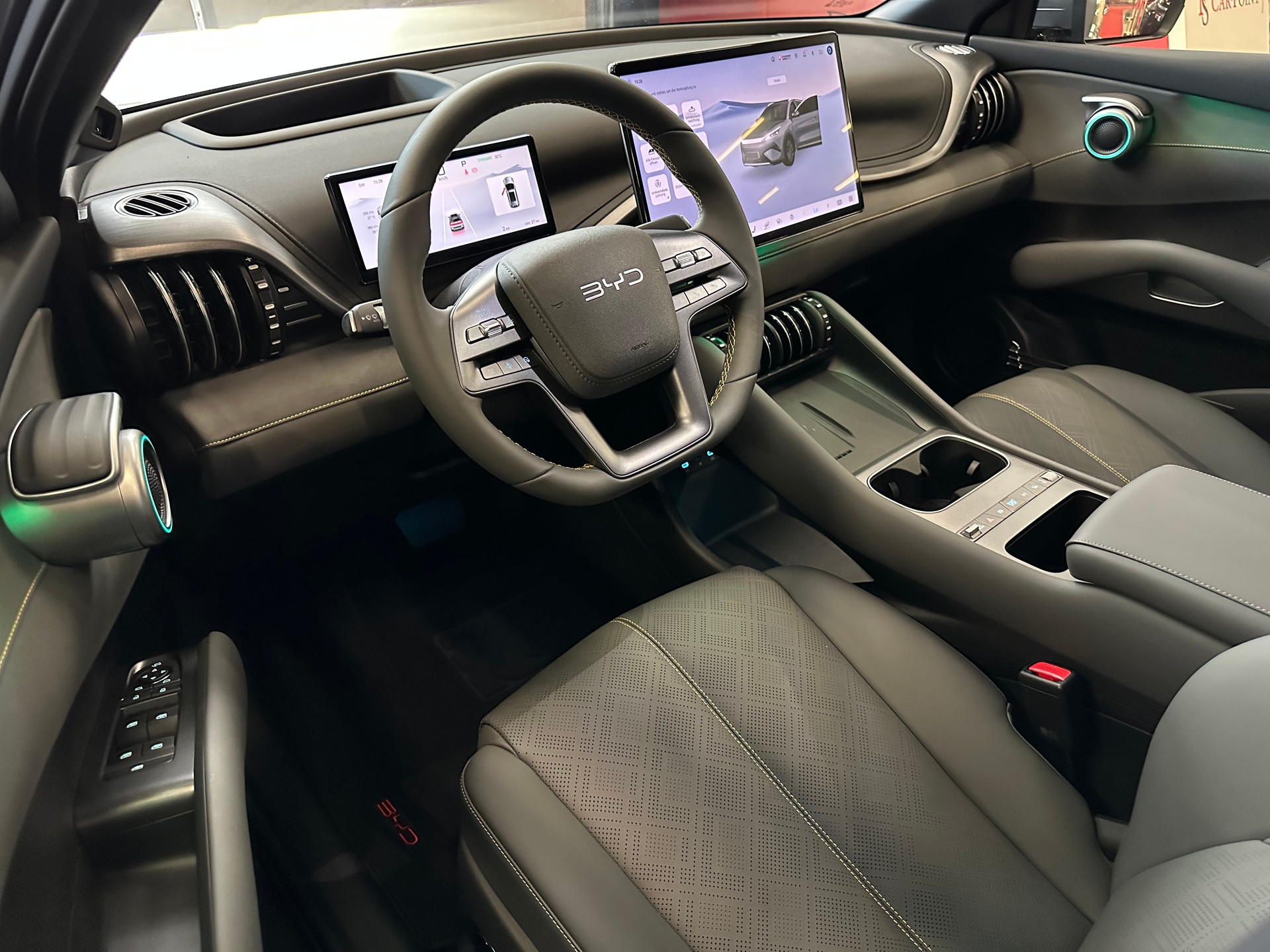 BYD Atto 3 EVO 74.8 kWh Excellence AWD-image-9