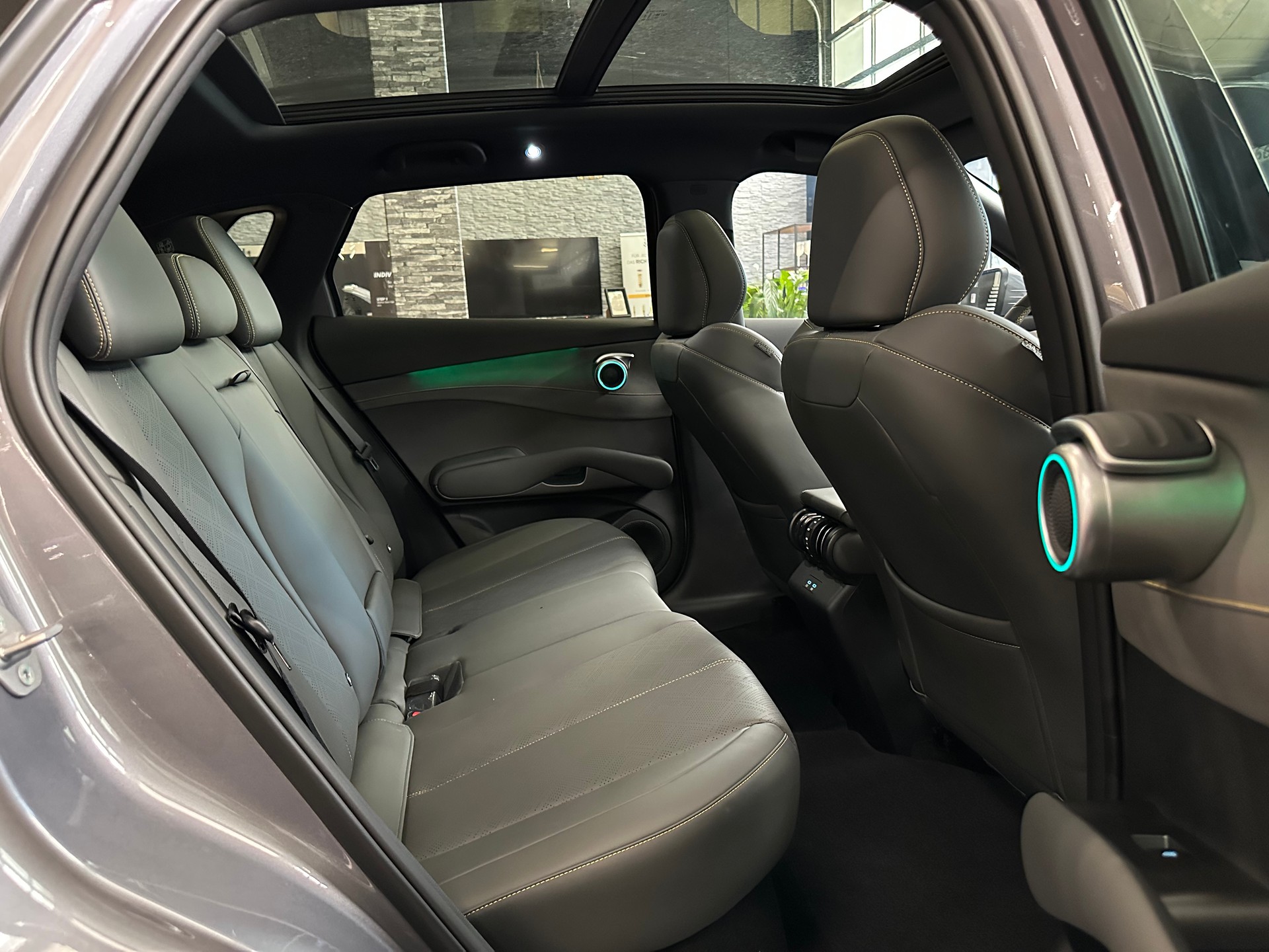 BYD Atto 3 EVO 74.8 kWh Excellence AWD-image-19