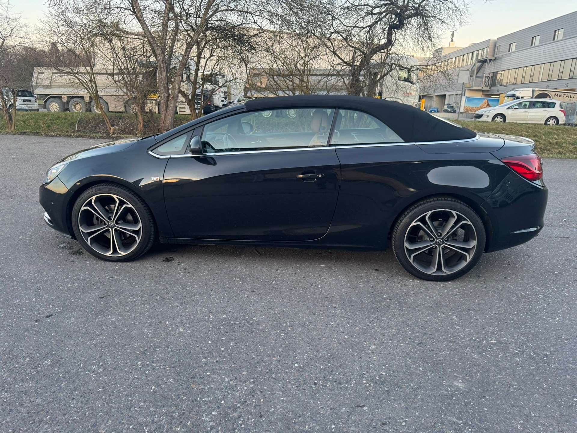 OPEL Cascada 1.6i 16V Cosmo Automat-image-6