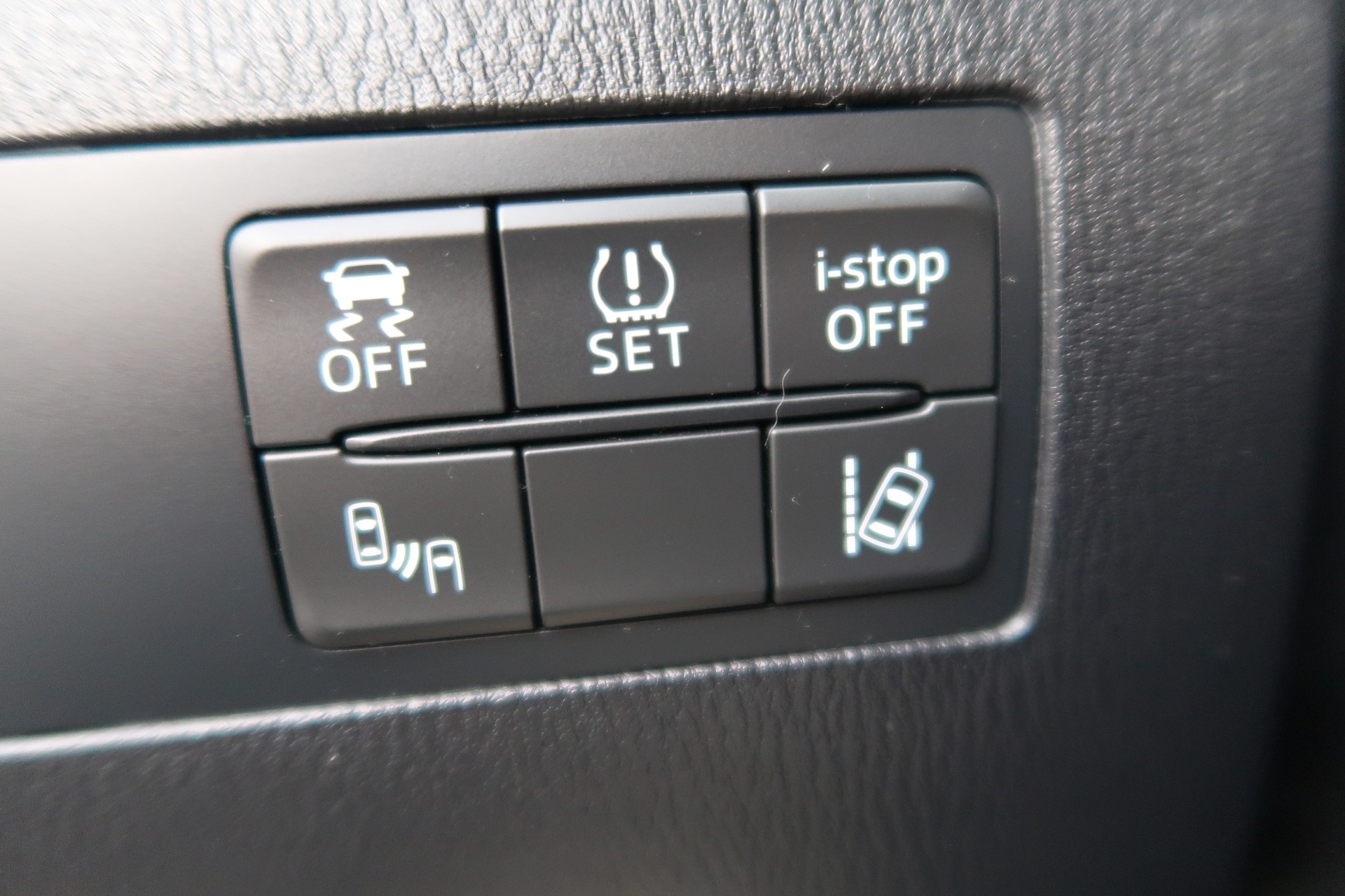 MAZDA 2 1.5i 16V Skyactiv-G Ambition Drive-image-13