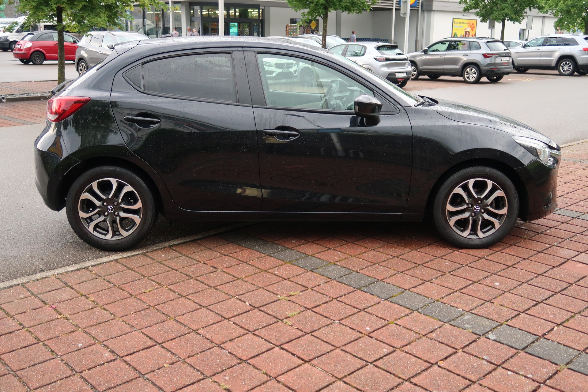 MAZDA 2 1.5i 16V Skyactiv-G Ambition Drive-image-2