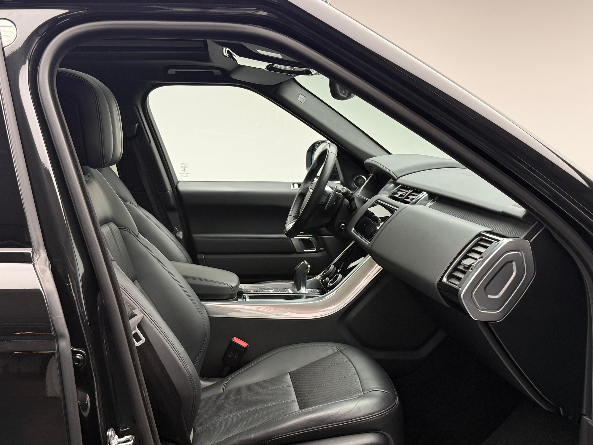 LAND ROVER Range Rover Sport 3.0 SDV6 HSE Dynamic-image-9