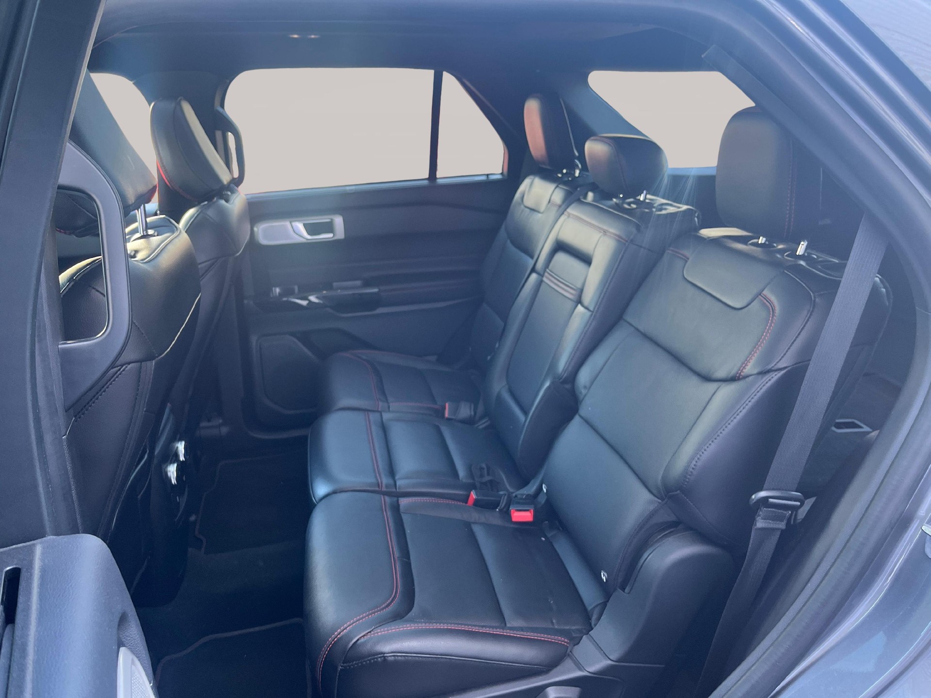 FORD Explorer 3.0 V6 Plug-in Hybrid ST-Line-image-10