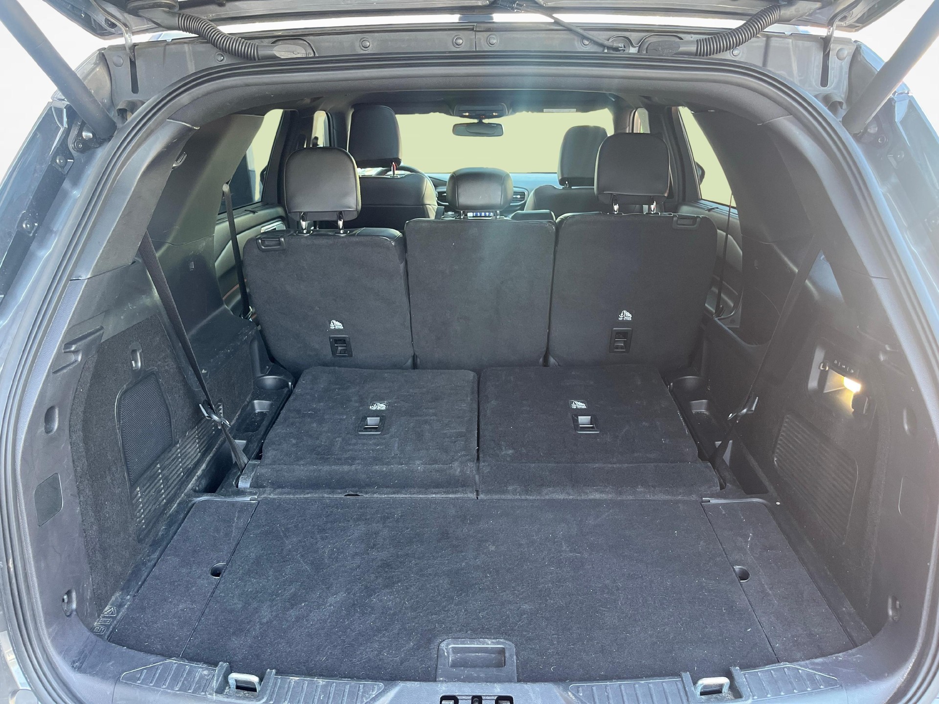 FORD Explorer 3.0 V6 Plug-in Hybrid ST-Line-image-11