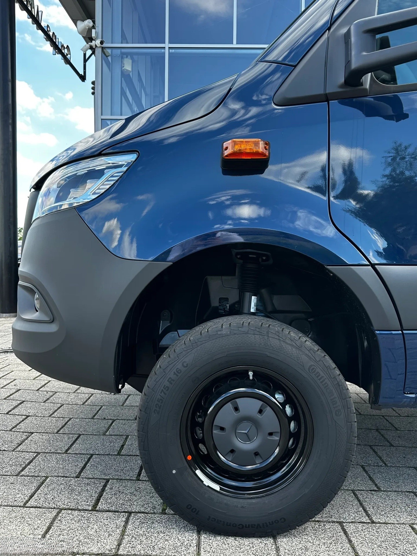MERCEDES-BENZ Sprinter 319 CDI Lang 9G-TRONIC 4x4-image-12