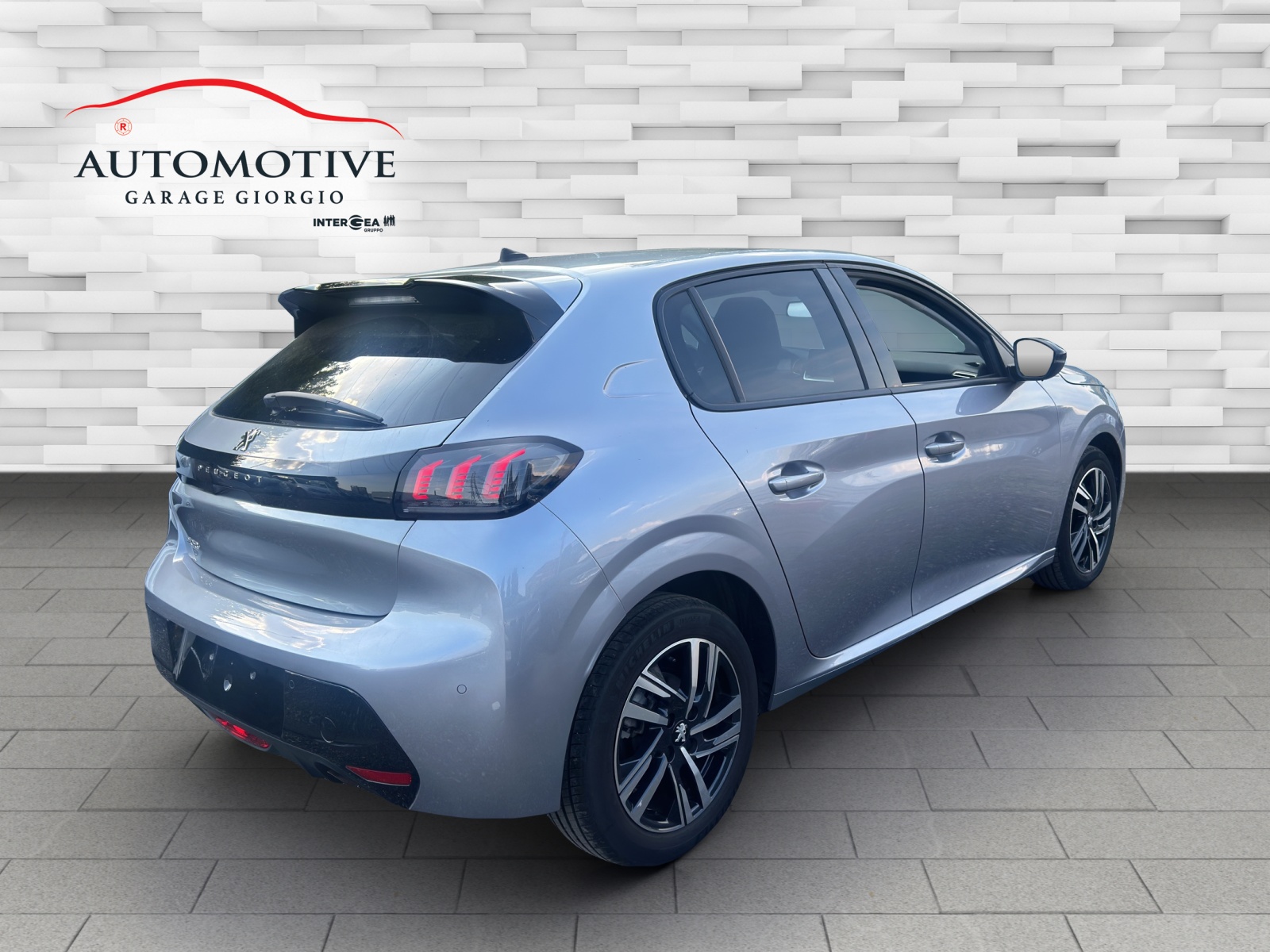 PEUGEOT 208 1.2 PureTech Allure Pack EAT8-image-3
