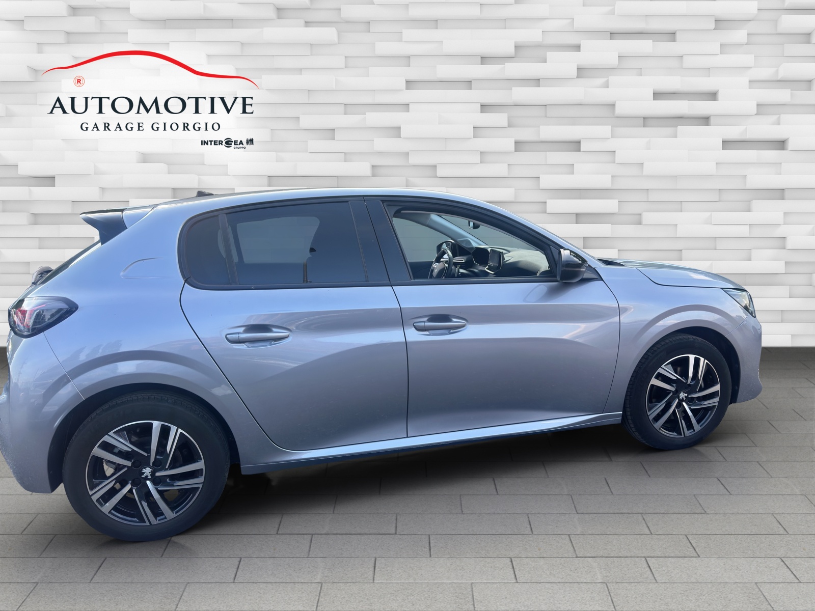 PEUGEOT 208 1.2 PureTech Allure Pack EAT8-image-1