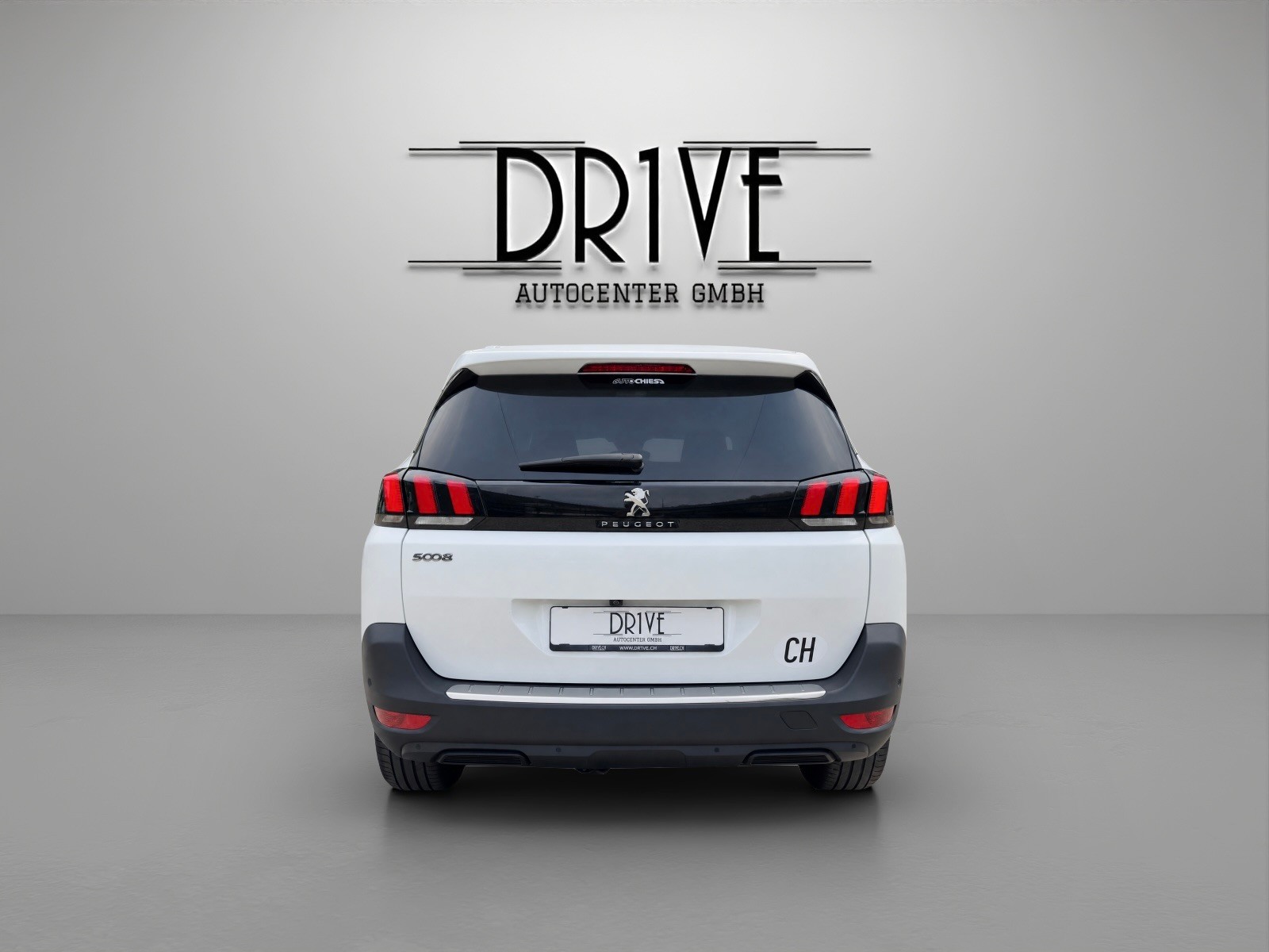 PEUGEOT 5008 1.5 BlueHDi Allure EAT-image-5