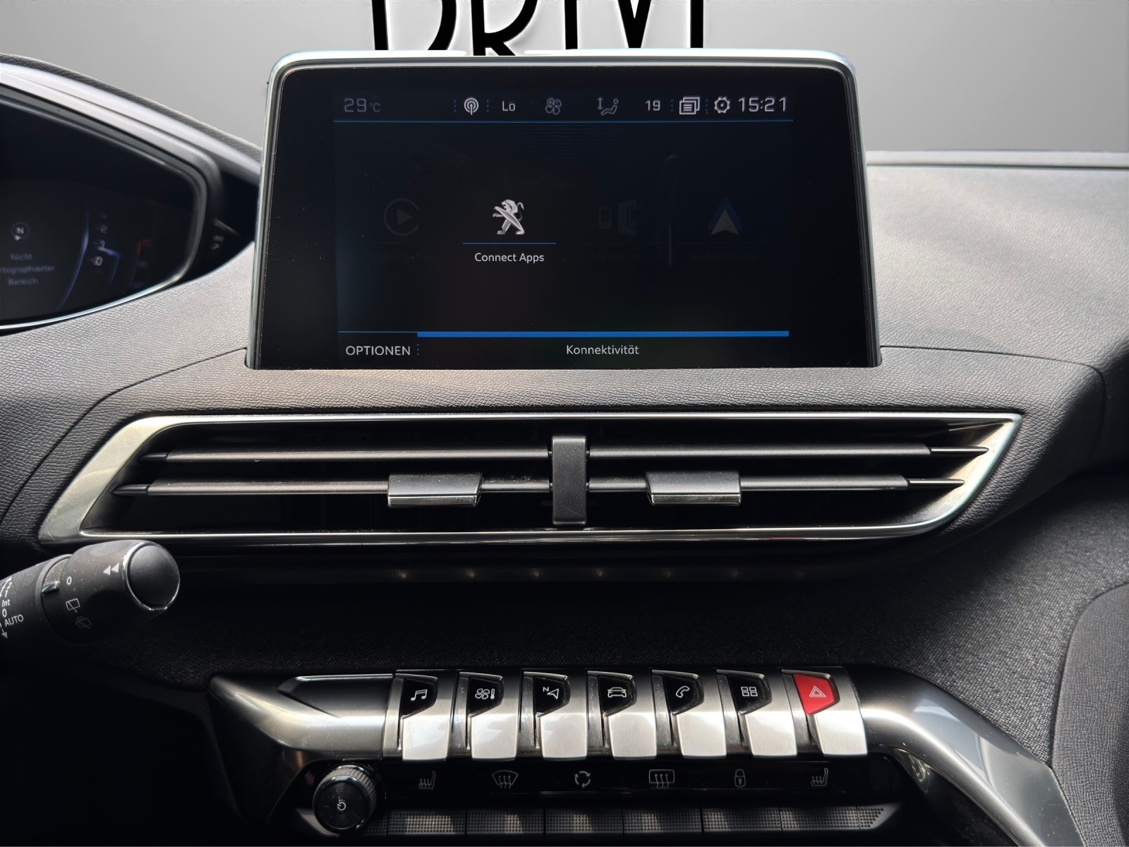 PEUGEOT 5008 1.5 BlueHDi Allure EAT-image-16