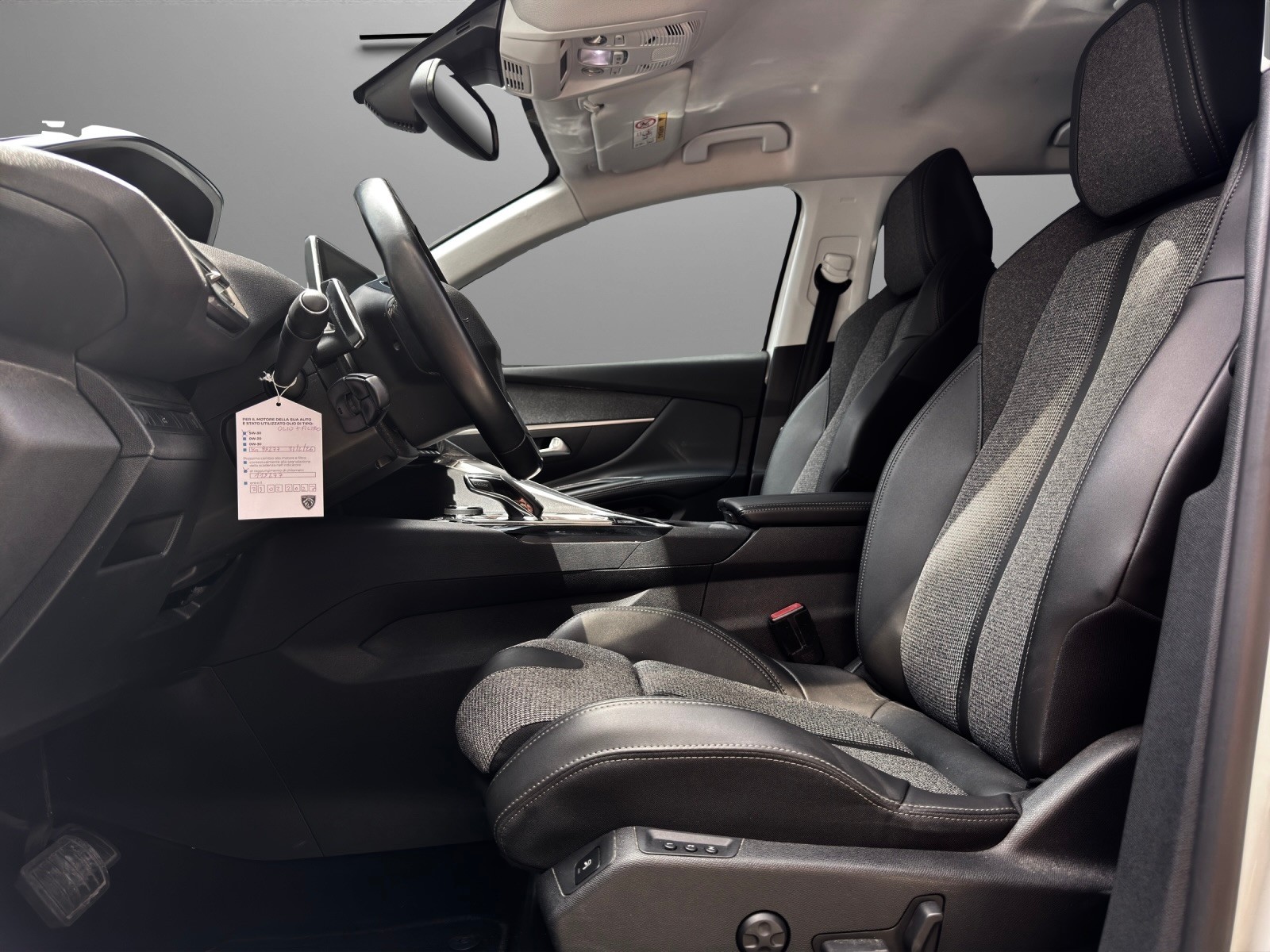 PEUGEOT 5008 1.5 BlueHDi Allure EAT-image-7