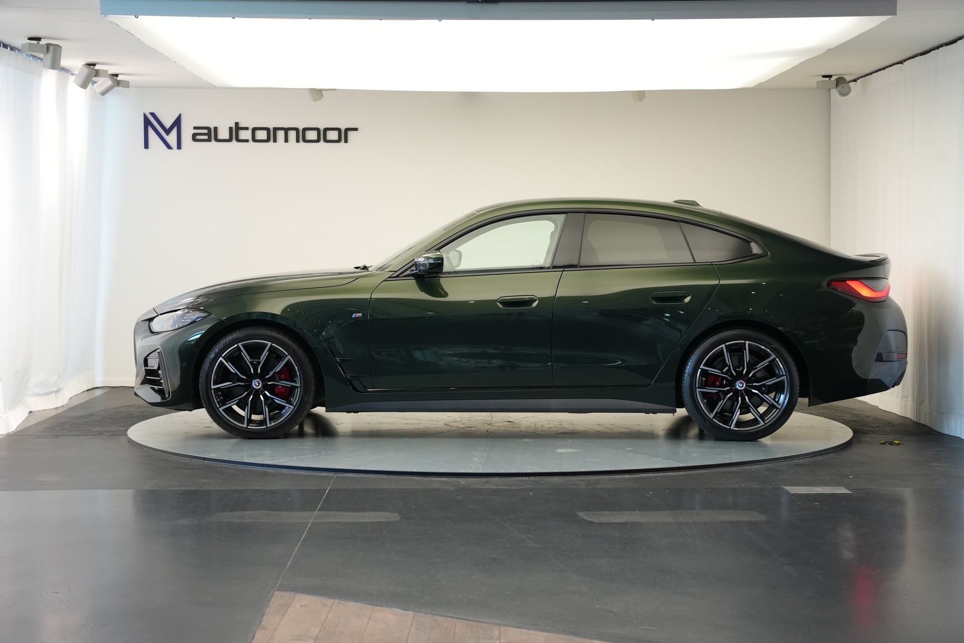 BMW 430i Gran Coupé M Sport PRO Steptronic *Carbon* *Sanremo grün* *50 Jahre* *Glasdach*-image-7