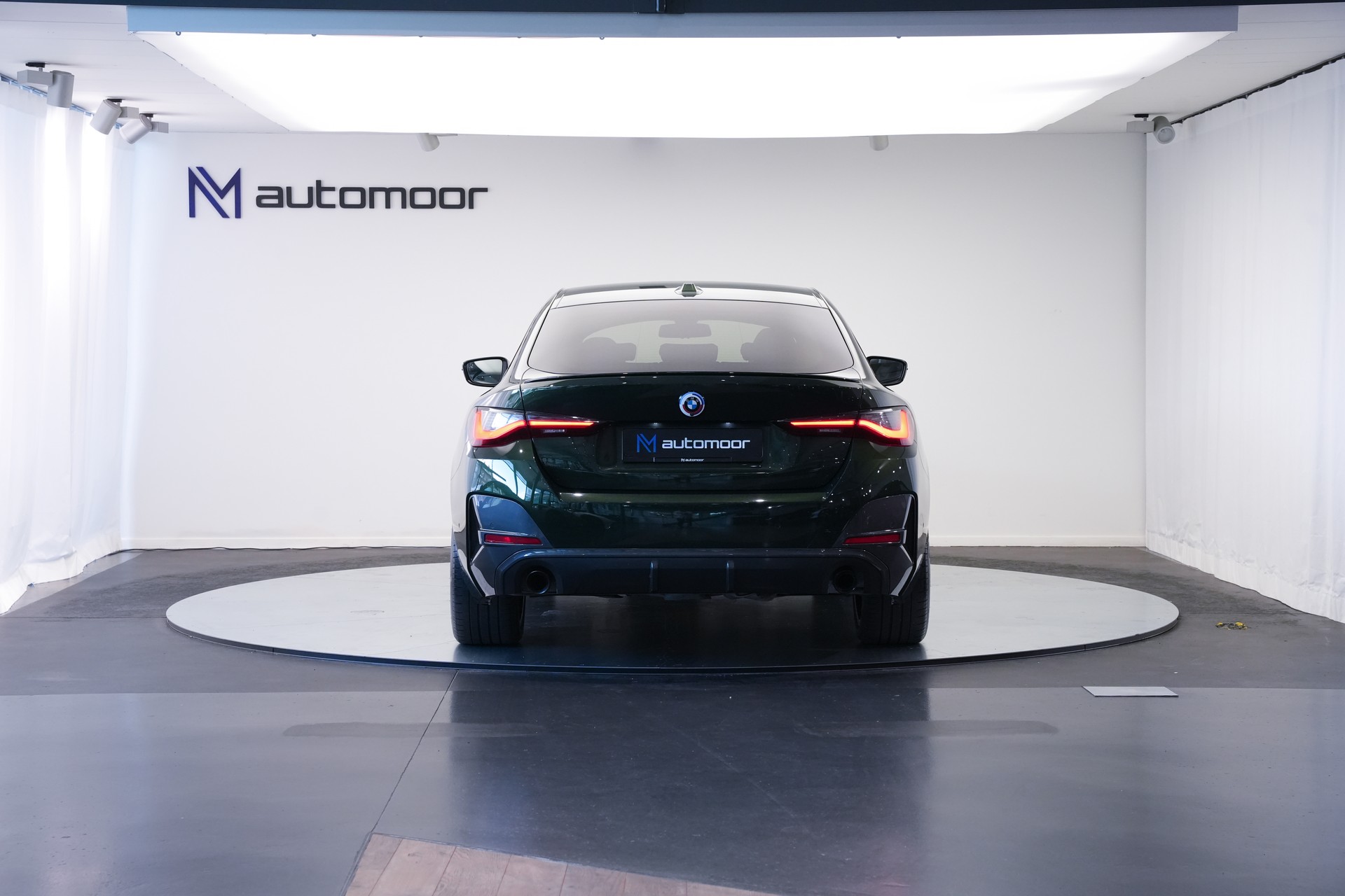 BMW 430i Gran Coupé M Sport PRO Steptronic *Carbon* *Sanremo grün* *50 Jahre* *Glasdach*-image-5