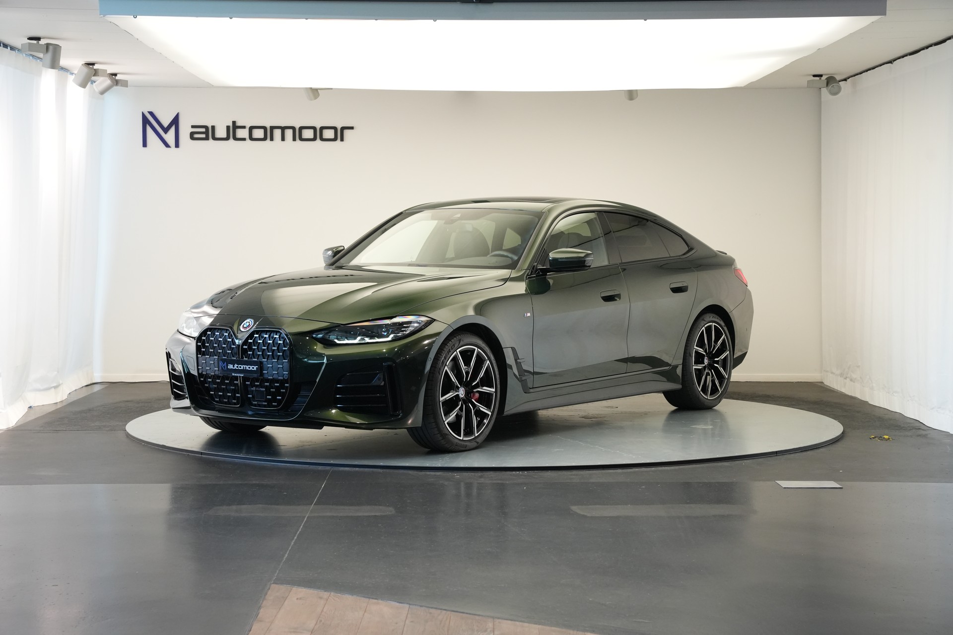 BMW 430i Gran Coupé M Sport PRO Steptronic *Carbon* *Sanremo grün* *50 Jahre* *Glasdach*-image-0