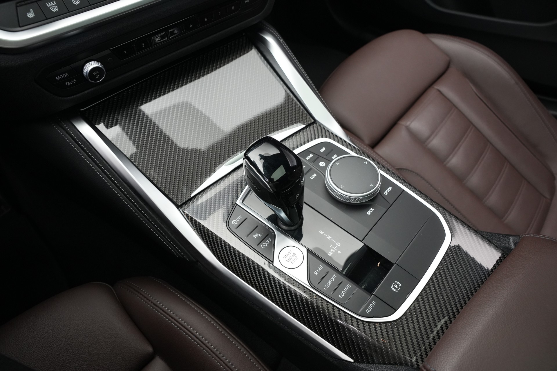 BMW 430i Gran Coupé M Sport PRO Steptronic *Carbon* *Sanremo grün* *50 Jahre* *Glasdach*-image-27