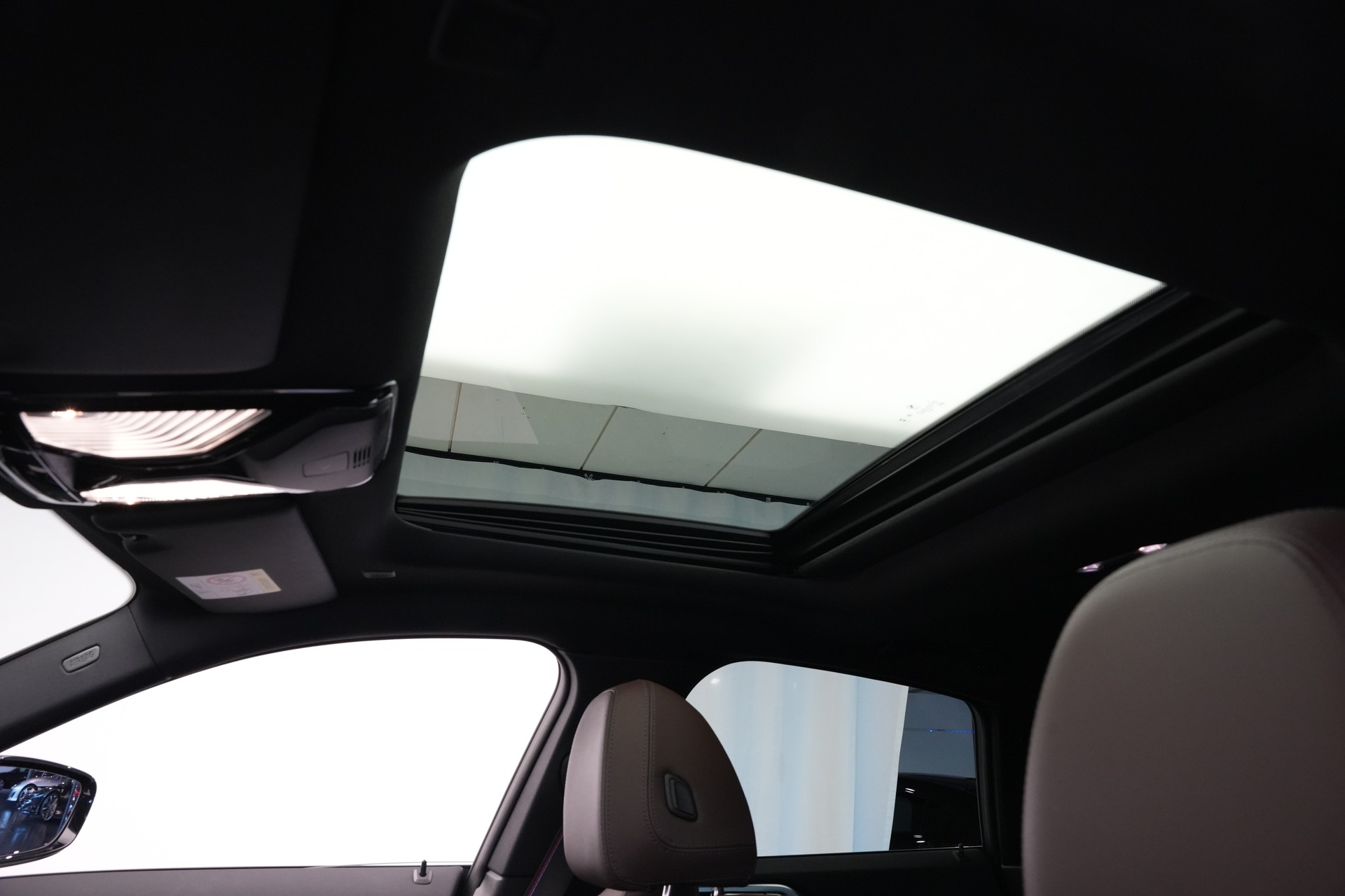 BMW 430i Gran Coupé M Sport PRO Steptronic *Carbon* *Sanremo grün* *50 Jahre* *Glasdach*-image-13