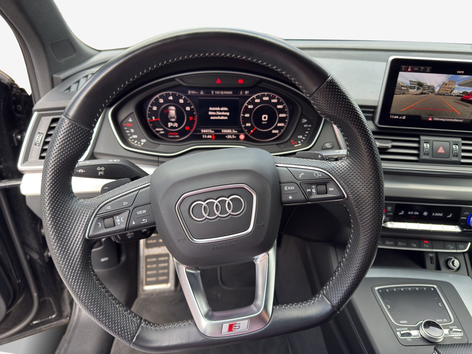 AUDI Q5 45 TFSI sport quattro S-tronic-image-9