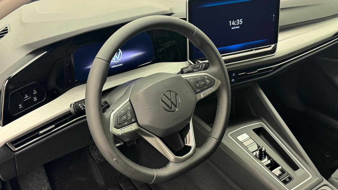 VW Golf VIII 1.5 TSI PHEV Limited-image-6