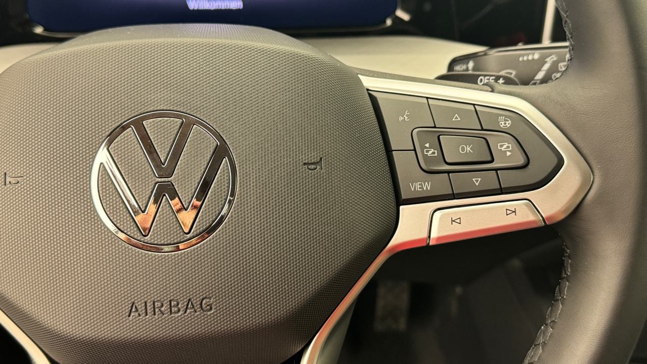 VW Golf VIII 1.5 TSI PHEV Limited-image-9