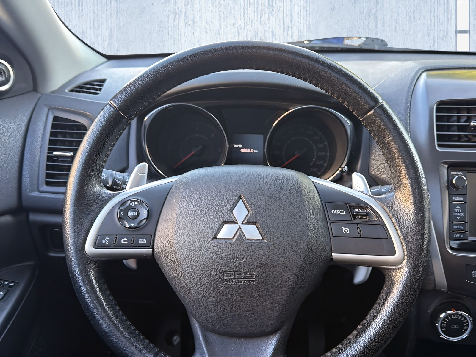 MITSUBISHI ASX 2.2 DID Intense 4WD Automatic-image-12