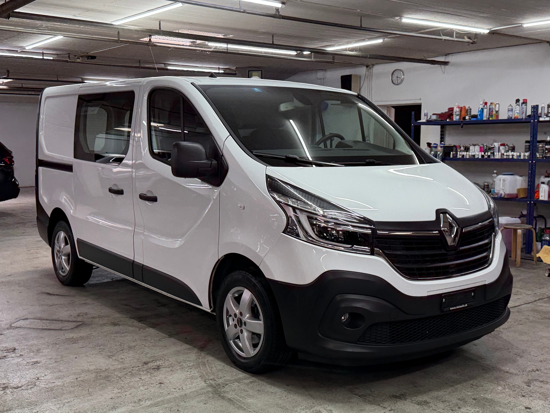 RENAULT Trafic 2.0 dCi 120 3.0t Business L1H1-image-3